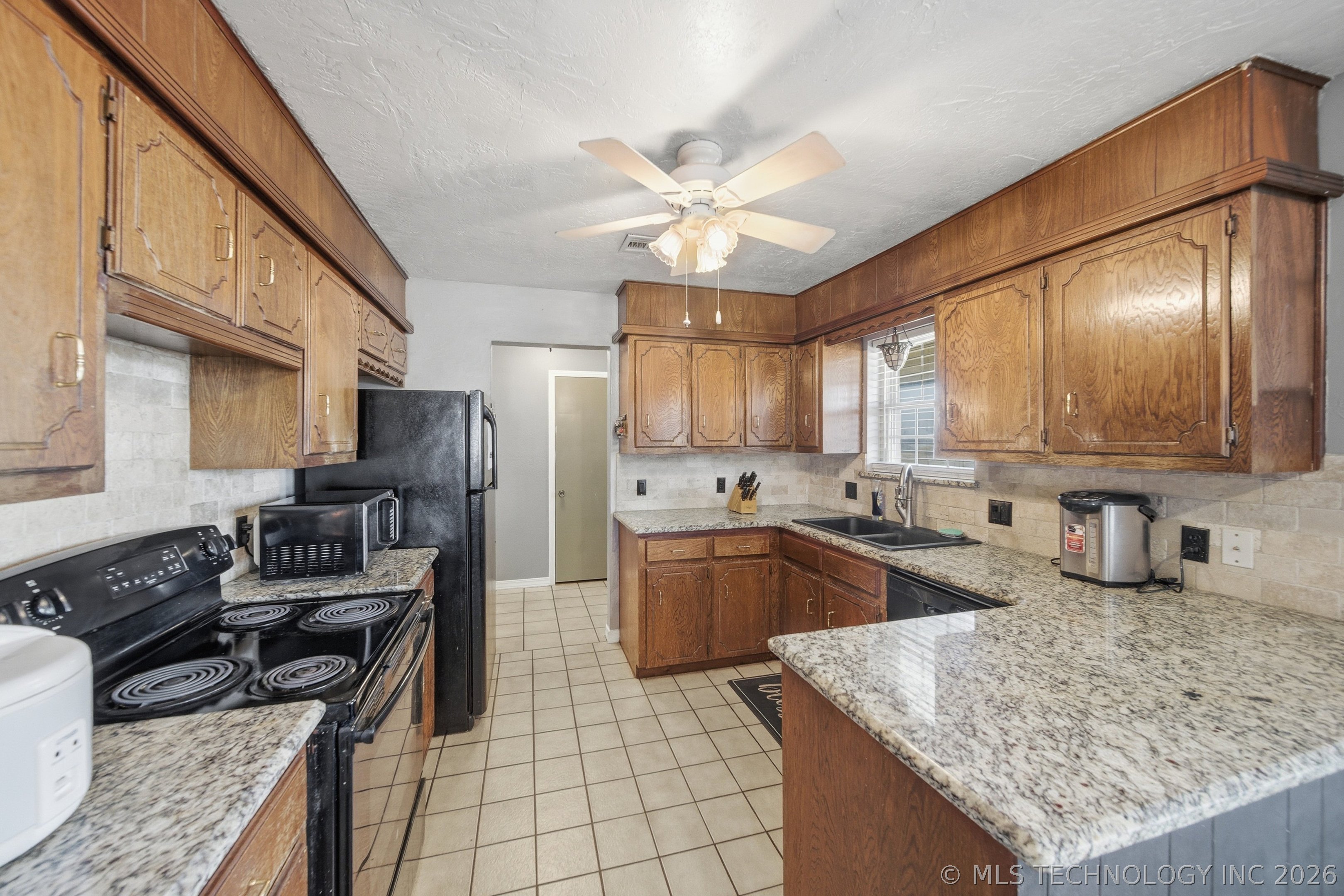 31717 S Earlene Avenue Property Photo 15