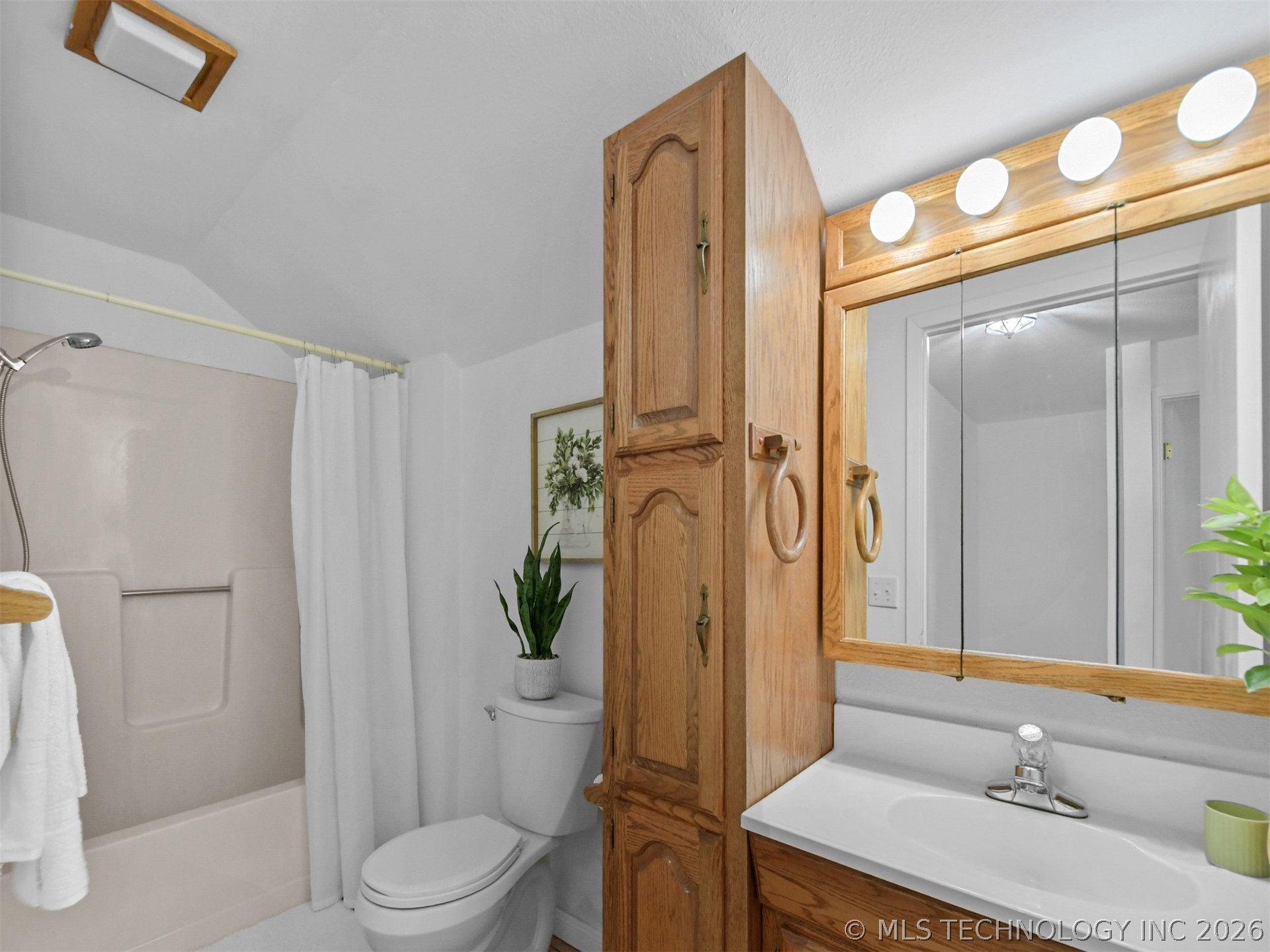 5148 Enville Property Photo 13