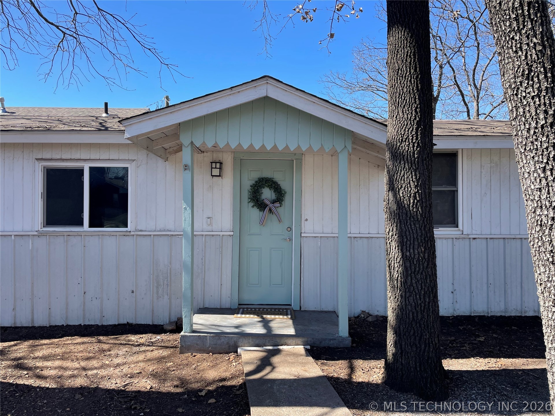 111 Leoser Street Property Photo 2
