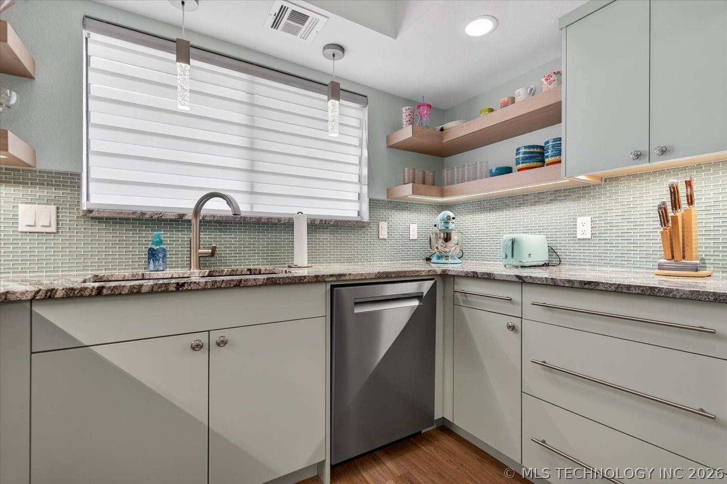 5209 S Nowata Road 201 Property Photo 5