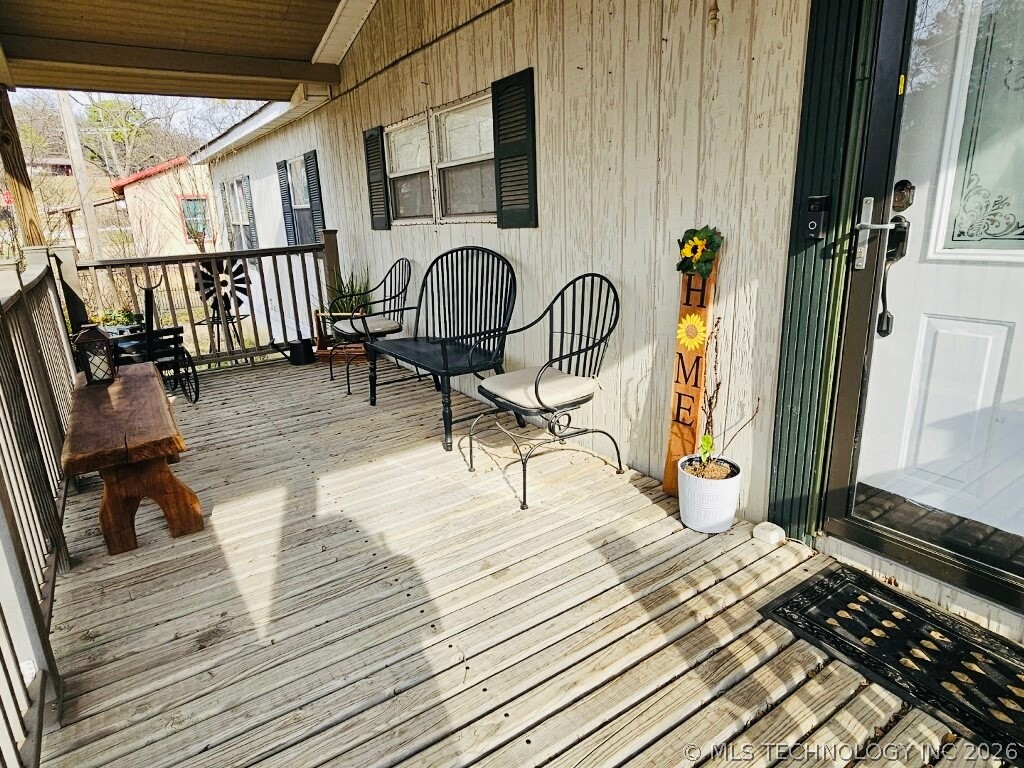 130 S Highland Property Photo 6