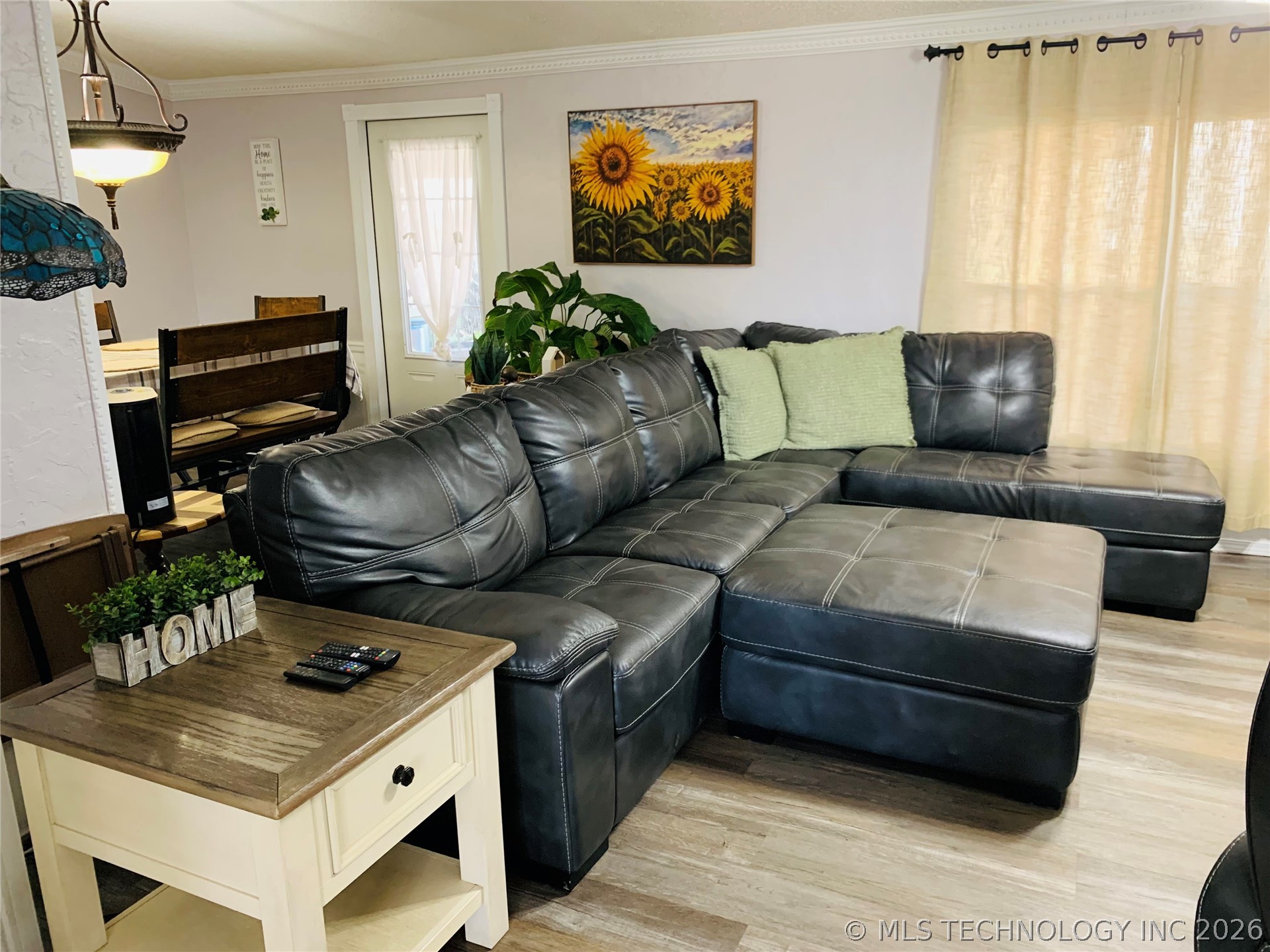 130 S Highland Property Photo 9