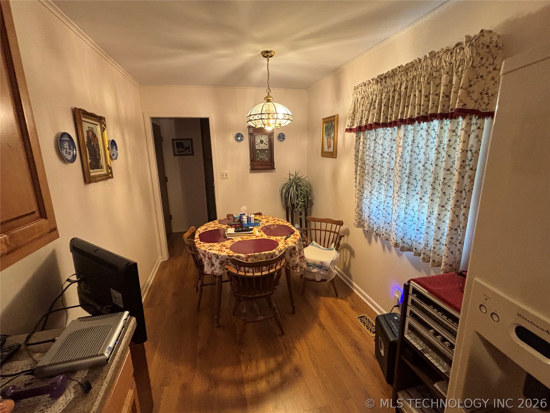 5859 S Quebec Avenue Property Photo 5