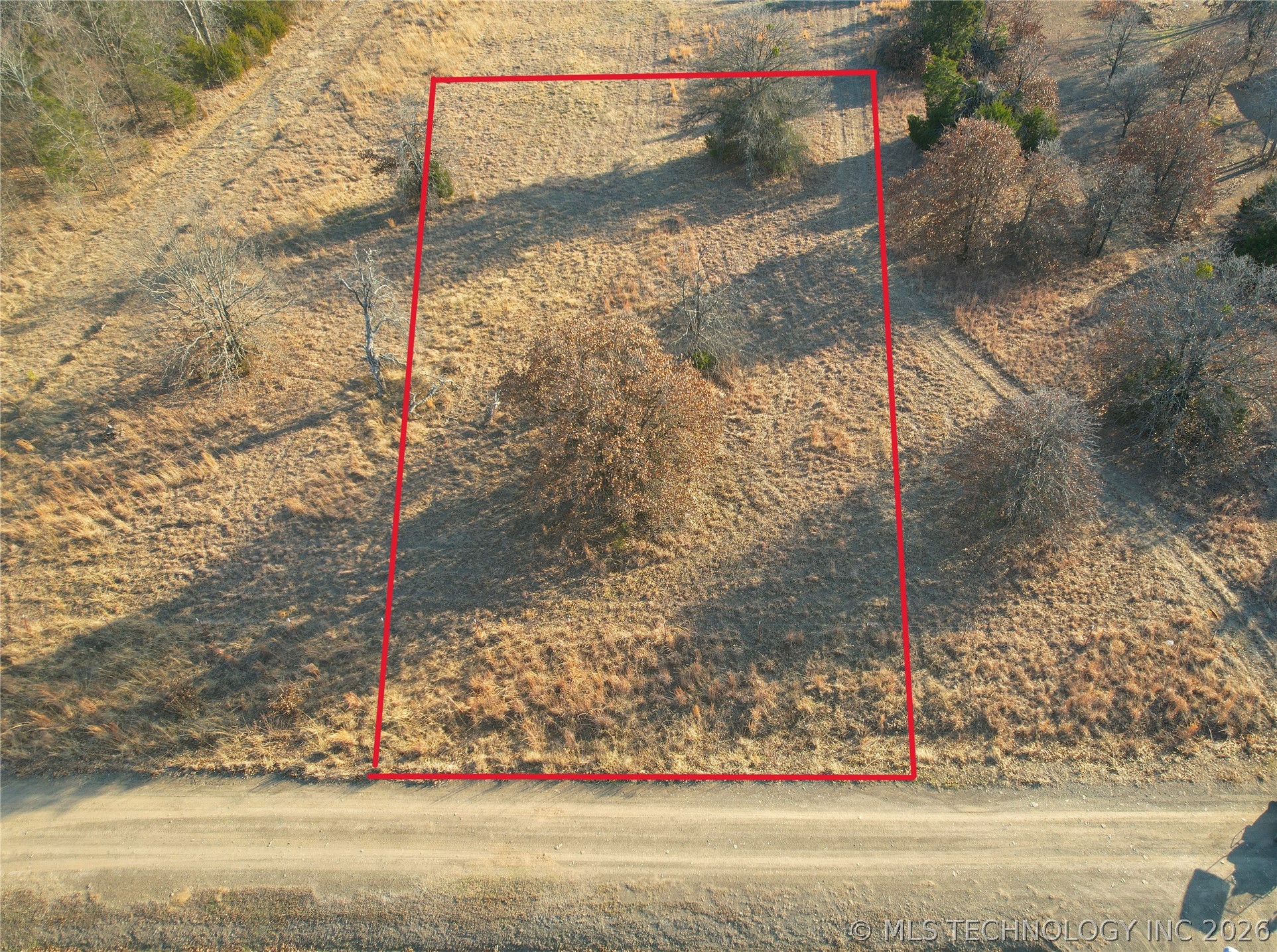 2 E 1133 Road Property Photo 2