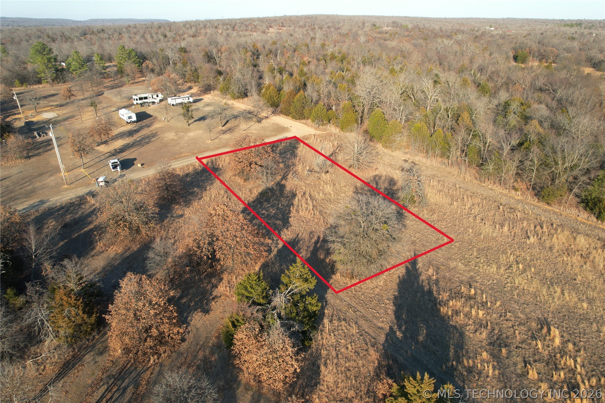 2 E 1133 Road Property Photo 4
