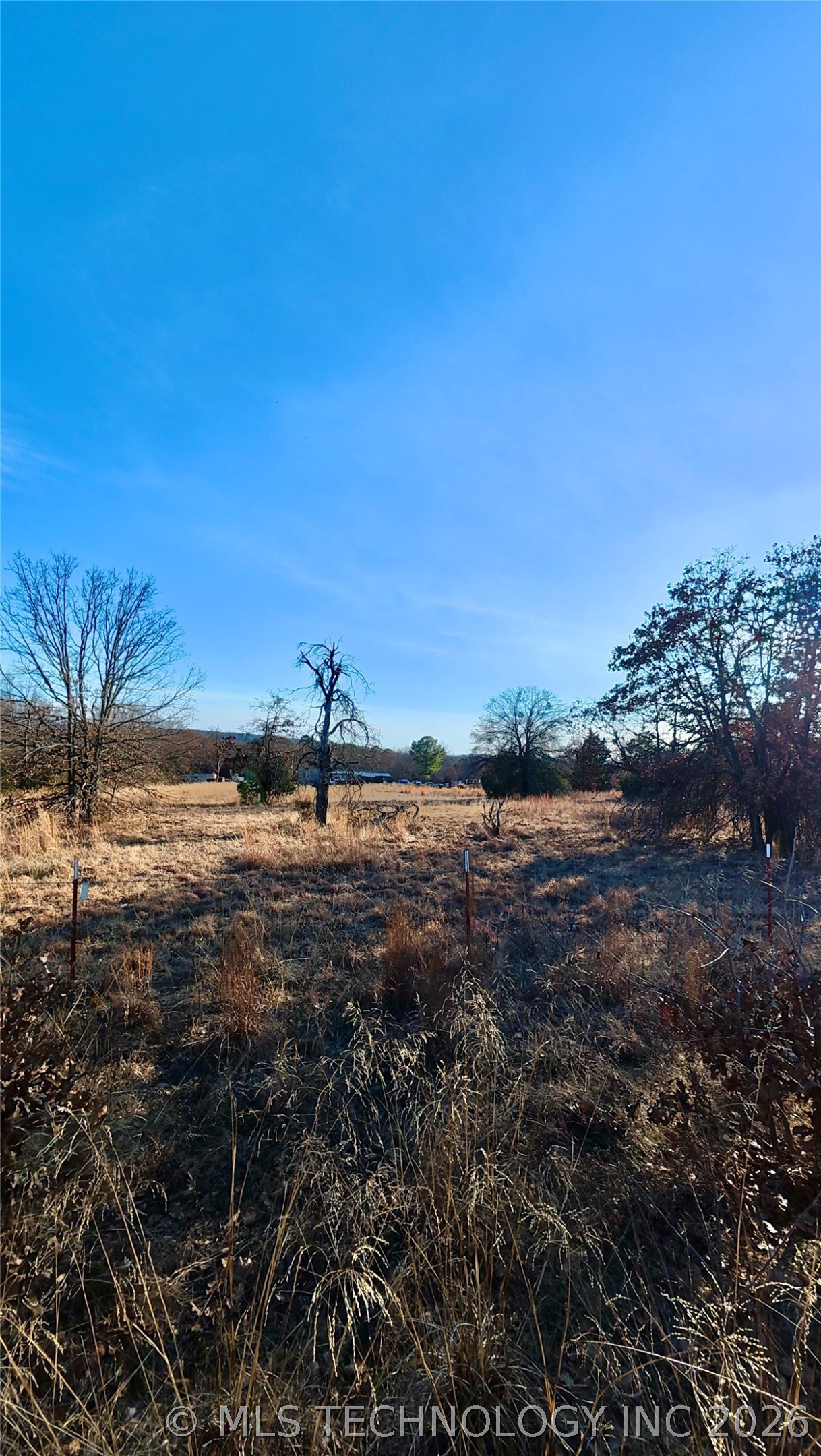 2 E 1133 Road Property Photo 6