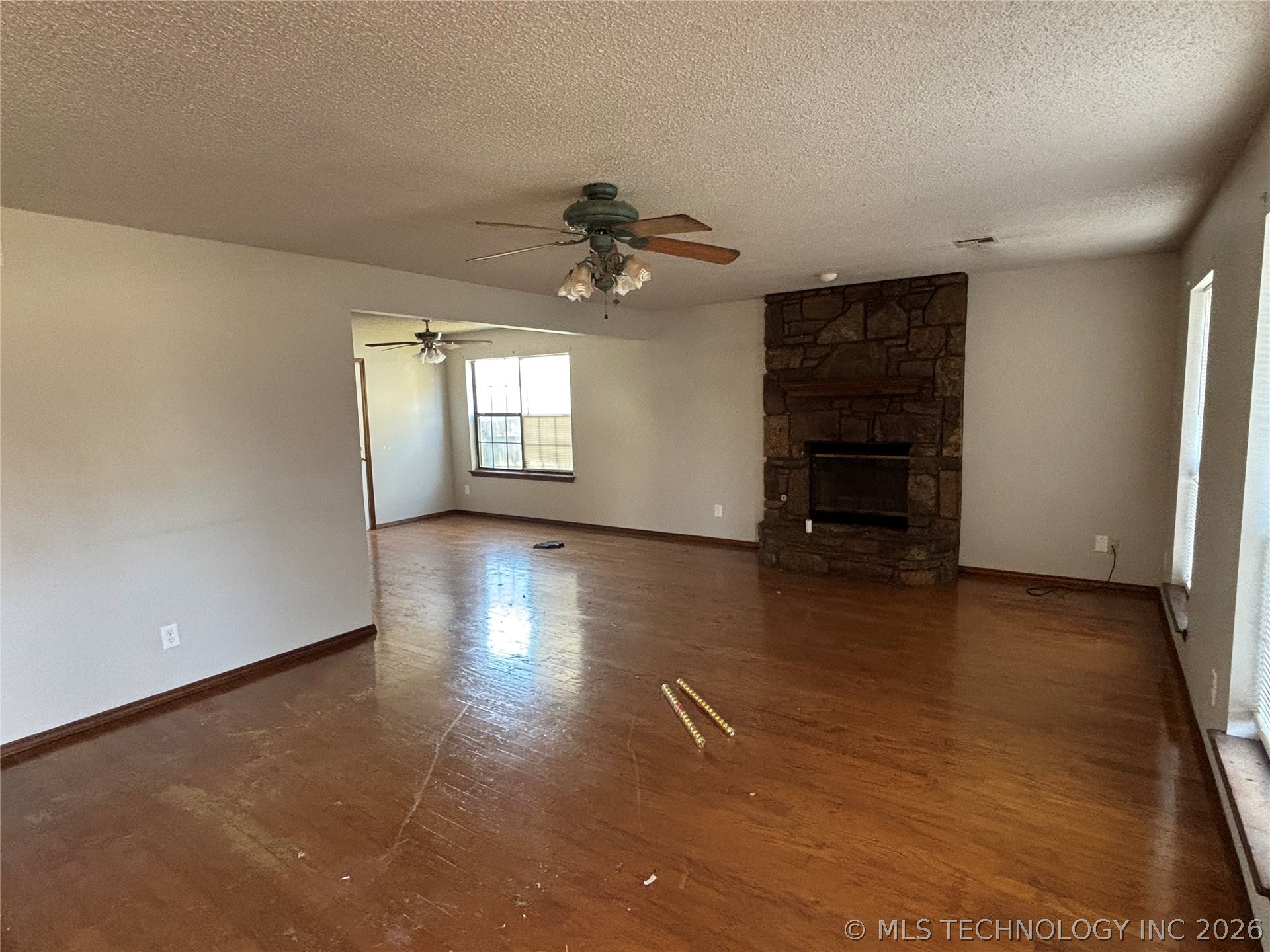 1701 W Inglewood Street Property Photo 3