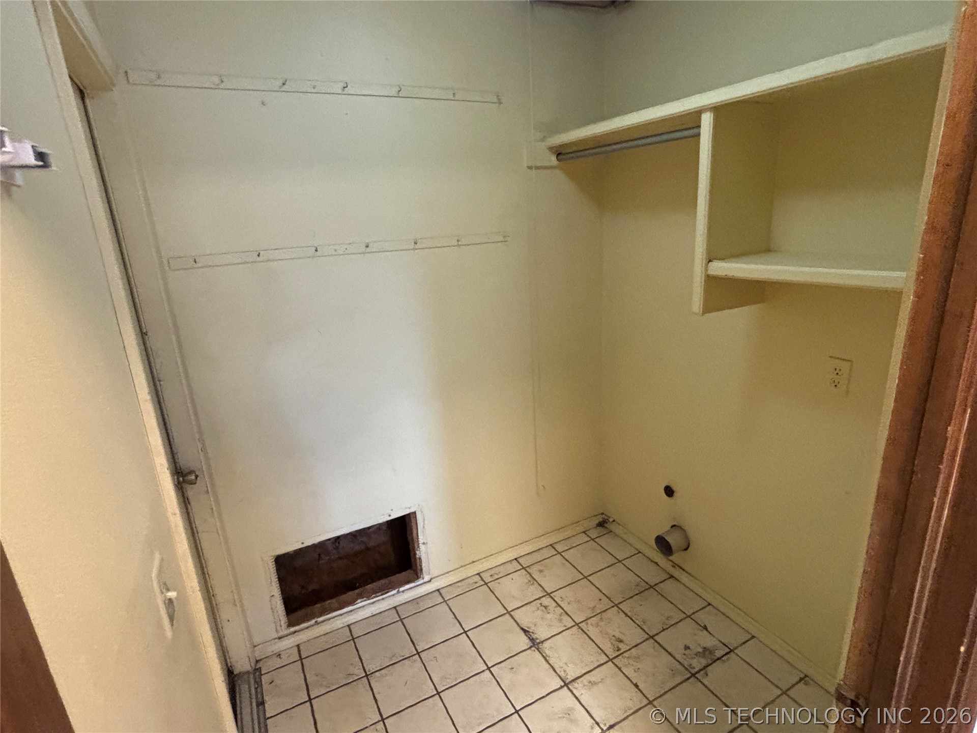 1701 W Inglewood Street Property Photo 9