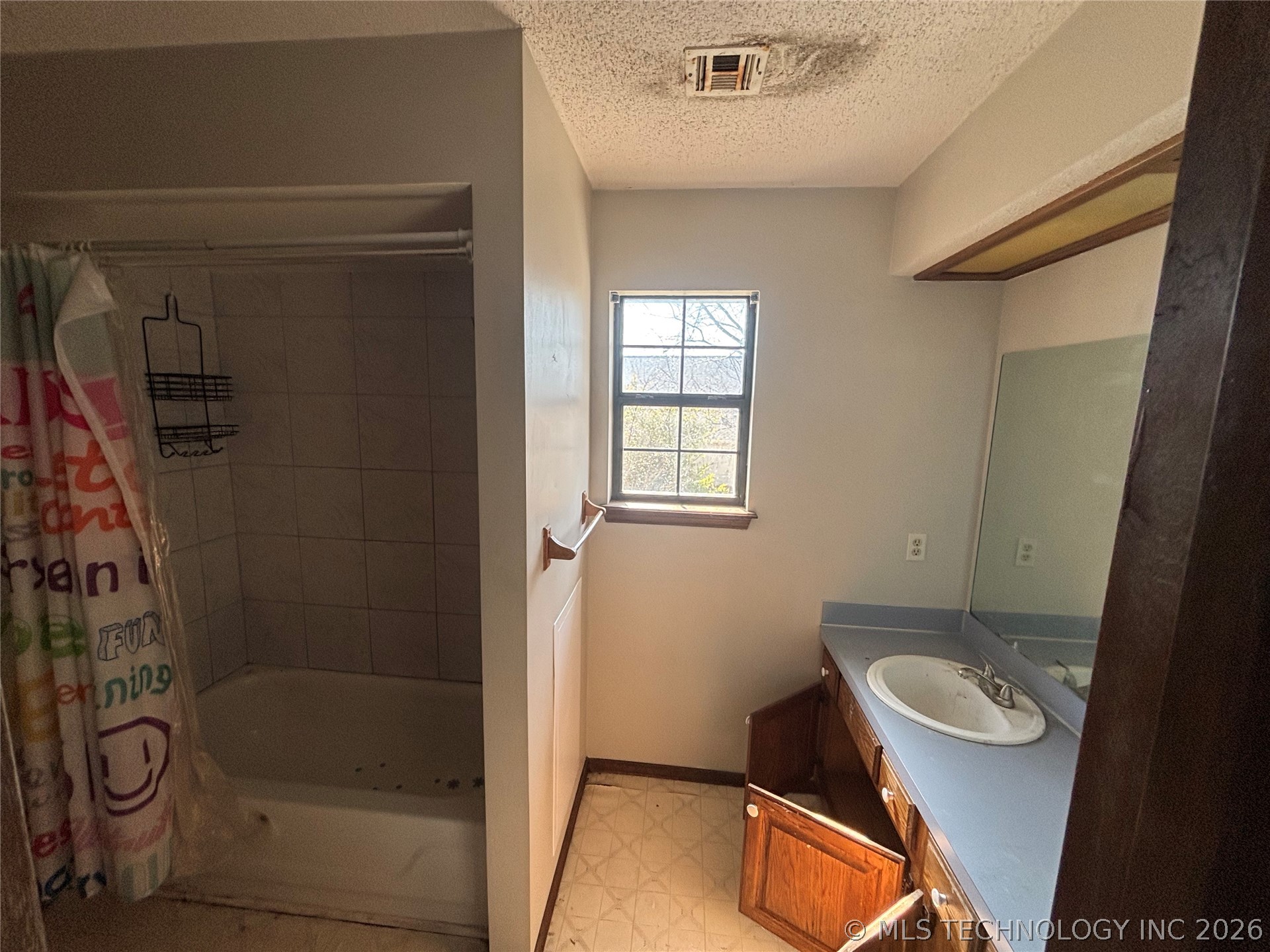 1701 W Inglewood Street Property Photo 12