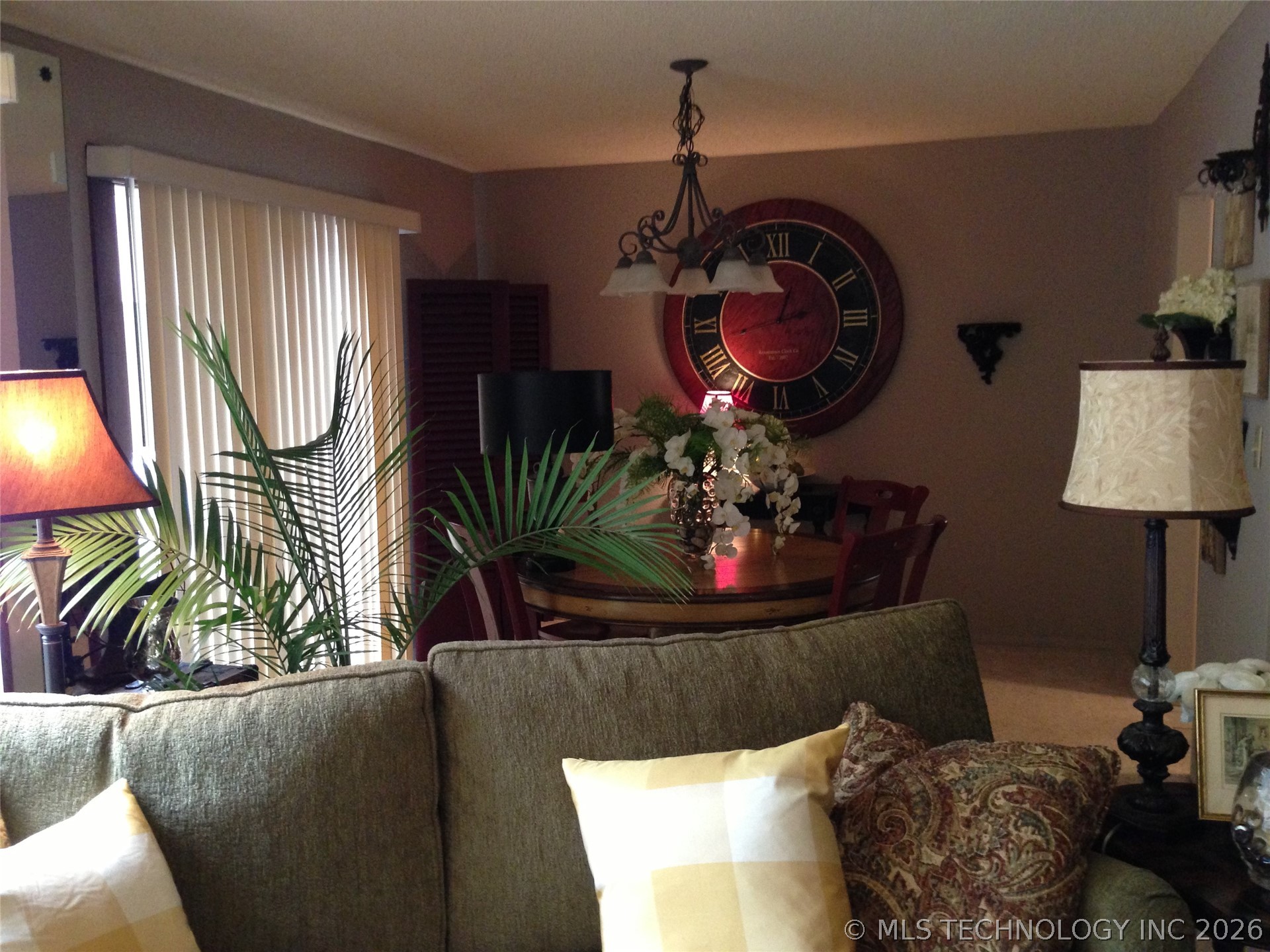 5521 E 51st Street 8-b Property Photo 10