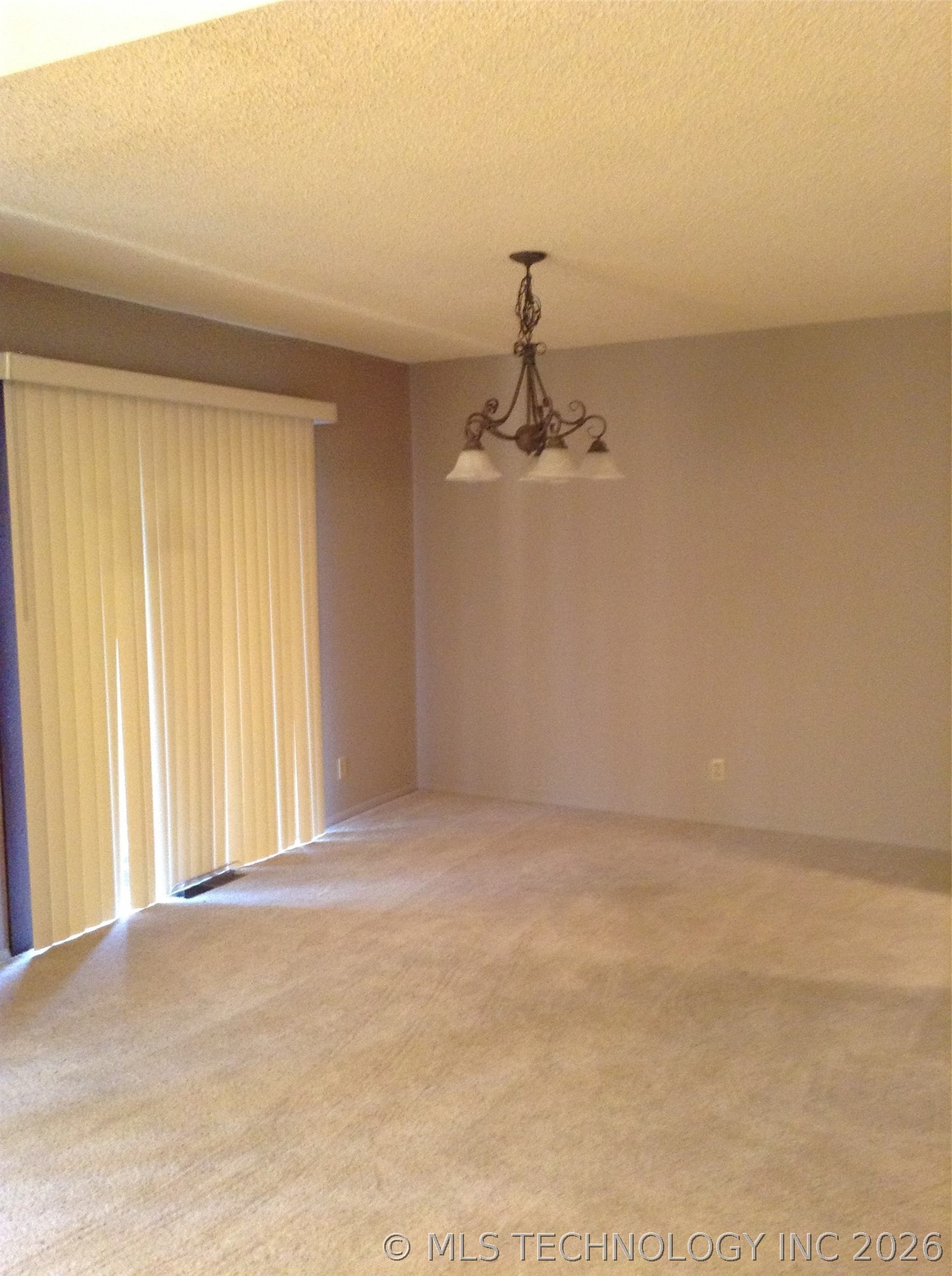 5521 E 51st Street 8-b Property Photo 11