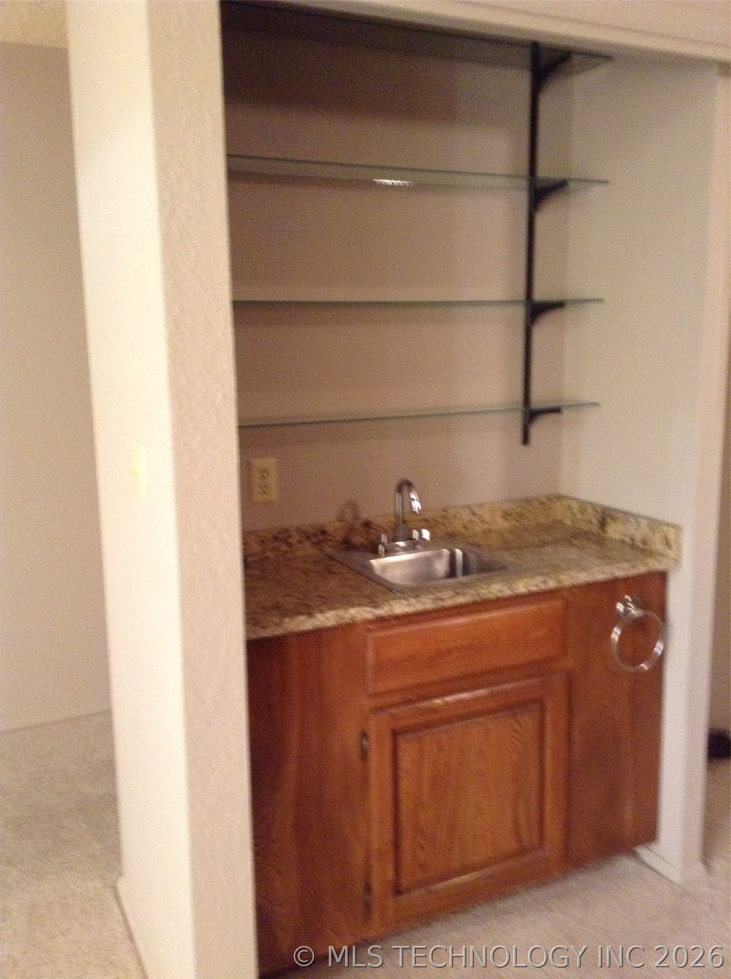 5521 E 51st Street 8-b Property Photo 14