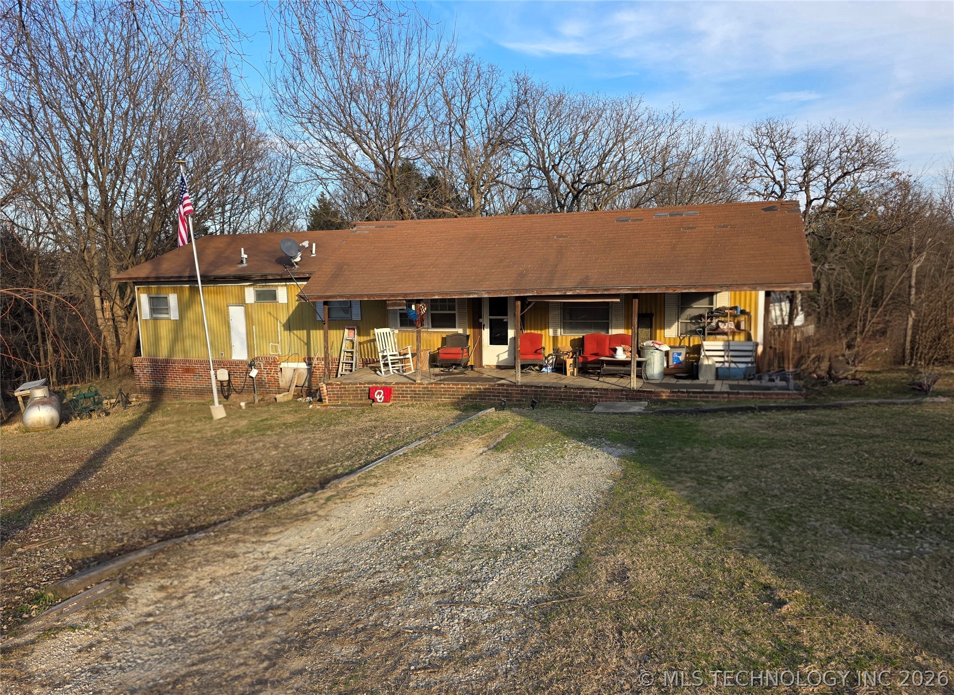 57616 S 36960 Road Property Photo 1