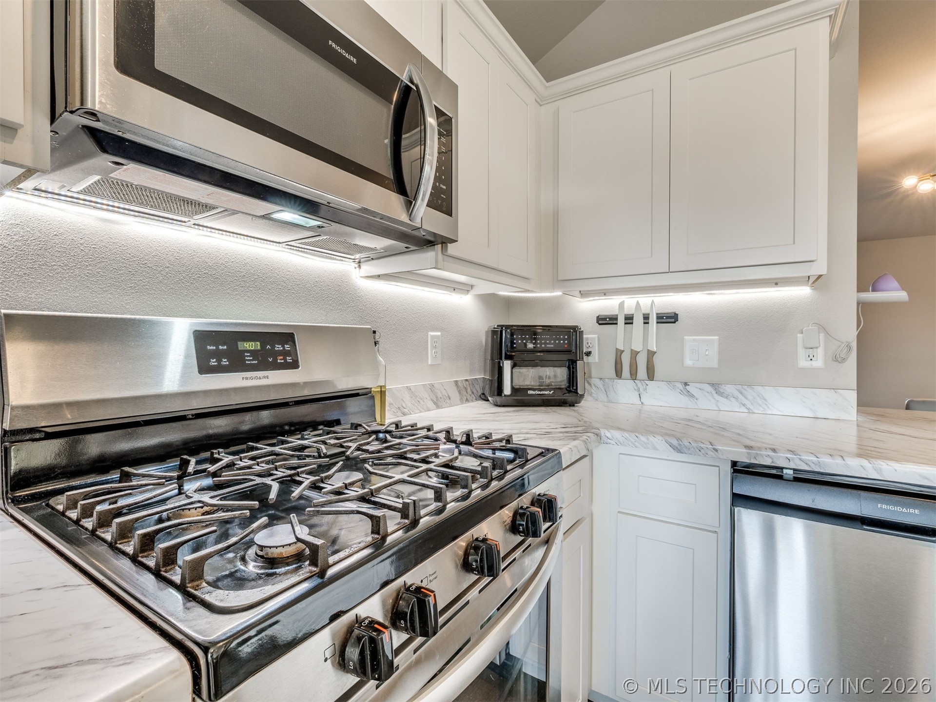 3804 S 146 Avenue Property Photo 13
