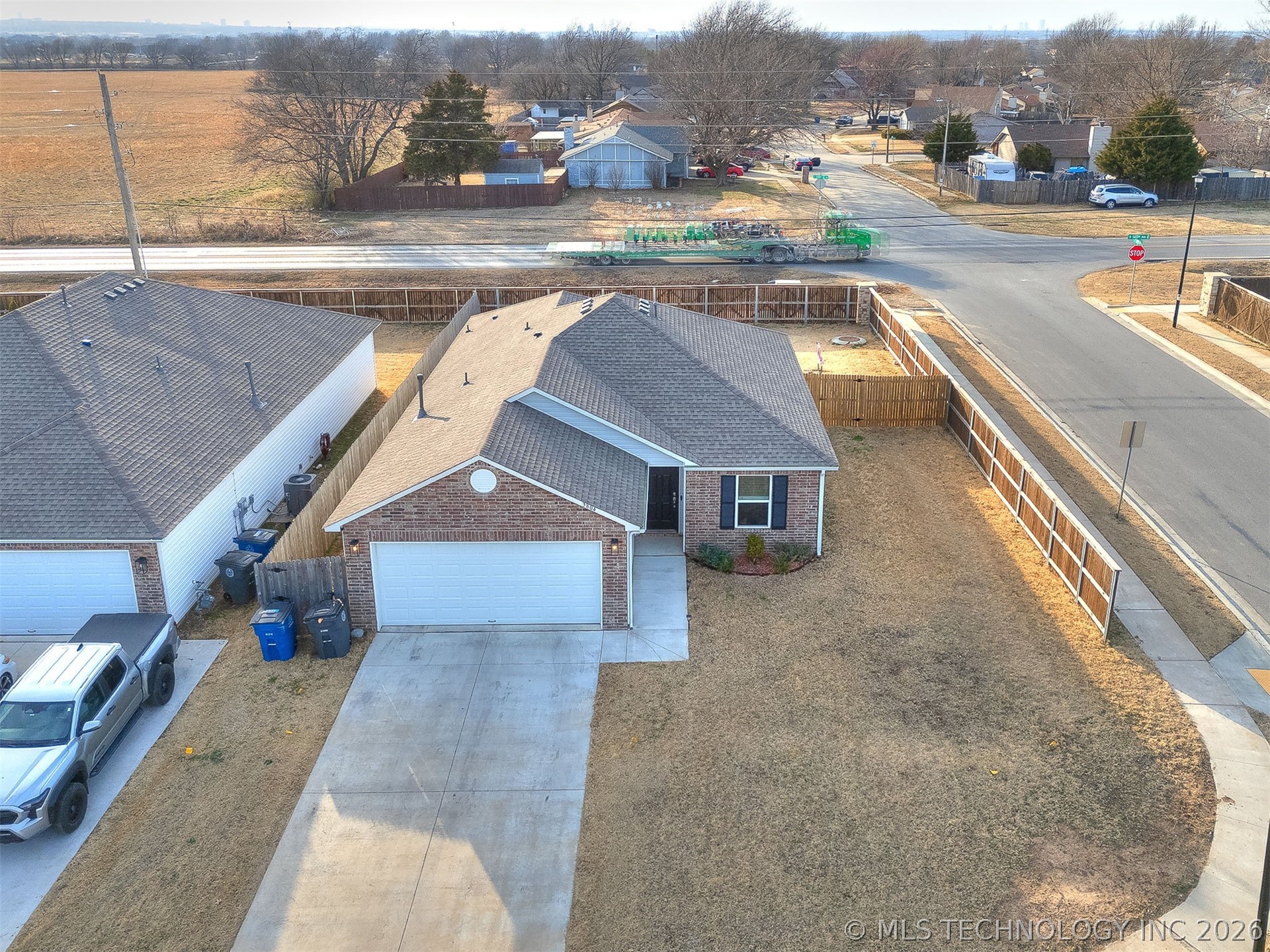 3804 S 146 Avenue Property Photo 40