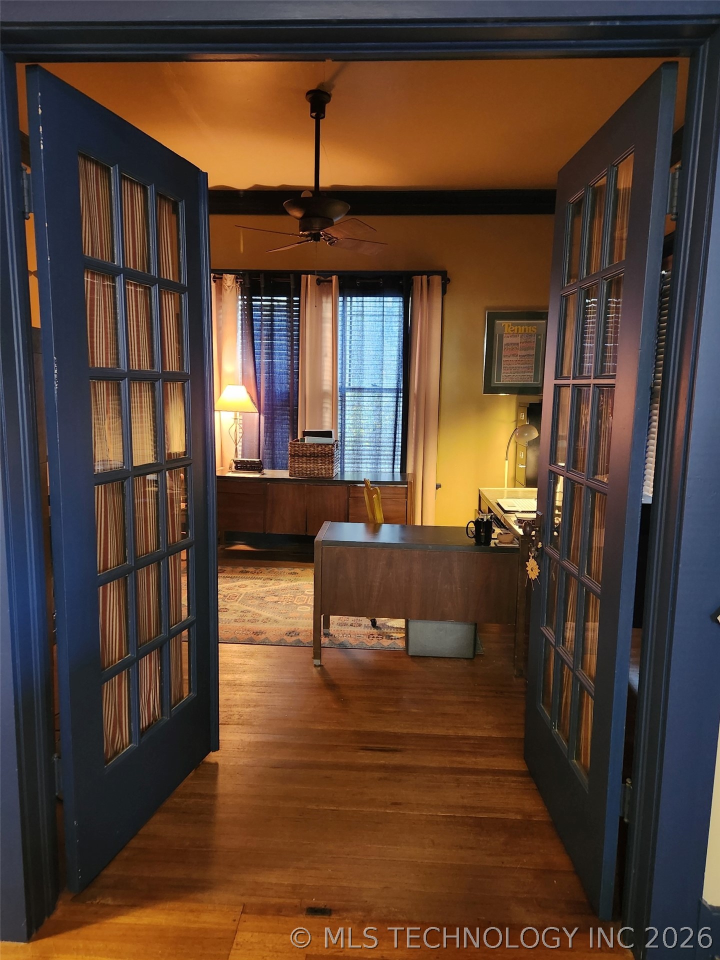 216 E 18th Street Property Photo 7