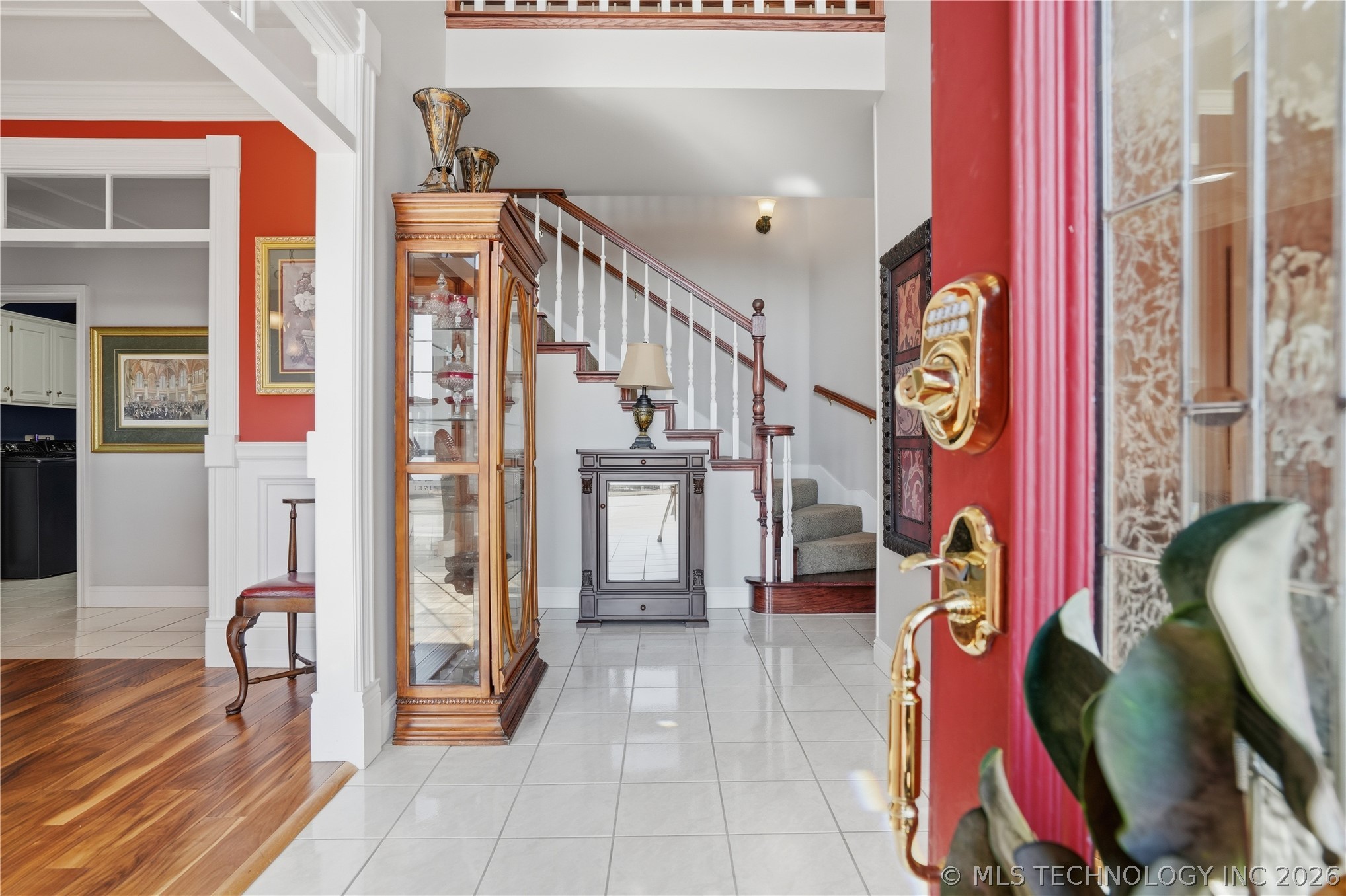 4210 Eagle Crest Property Photo 3