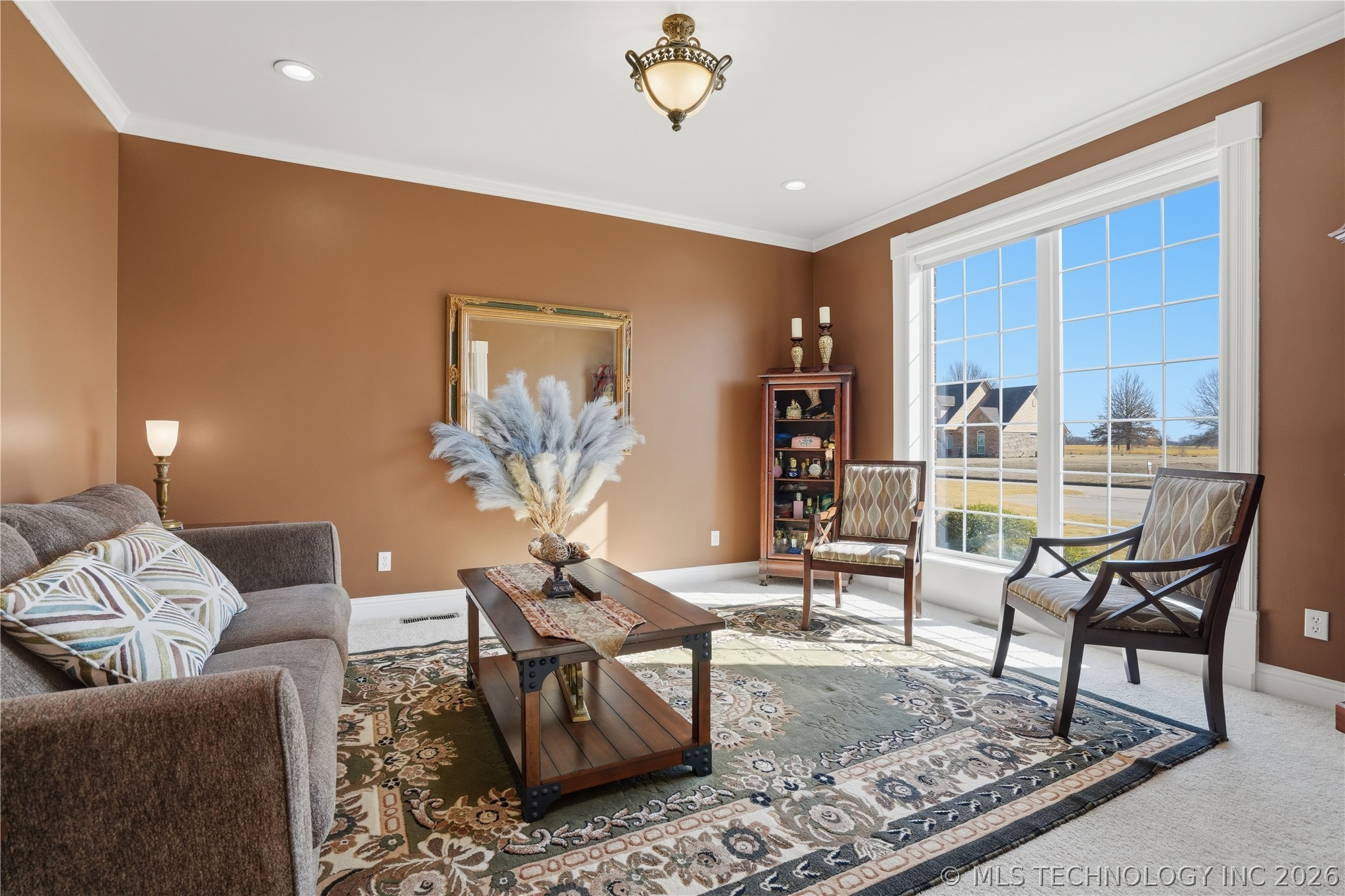 4210 Eagle Crest Property Photo 4