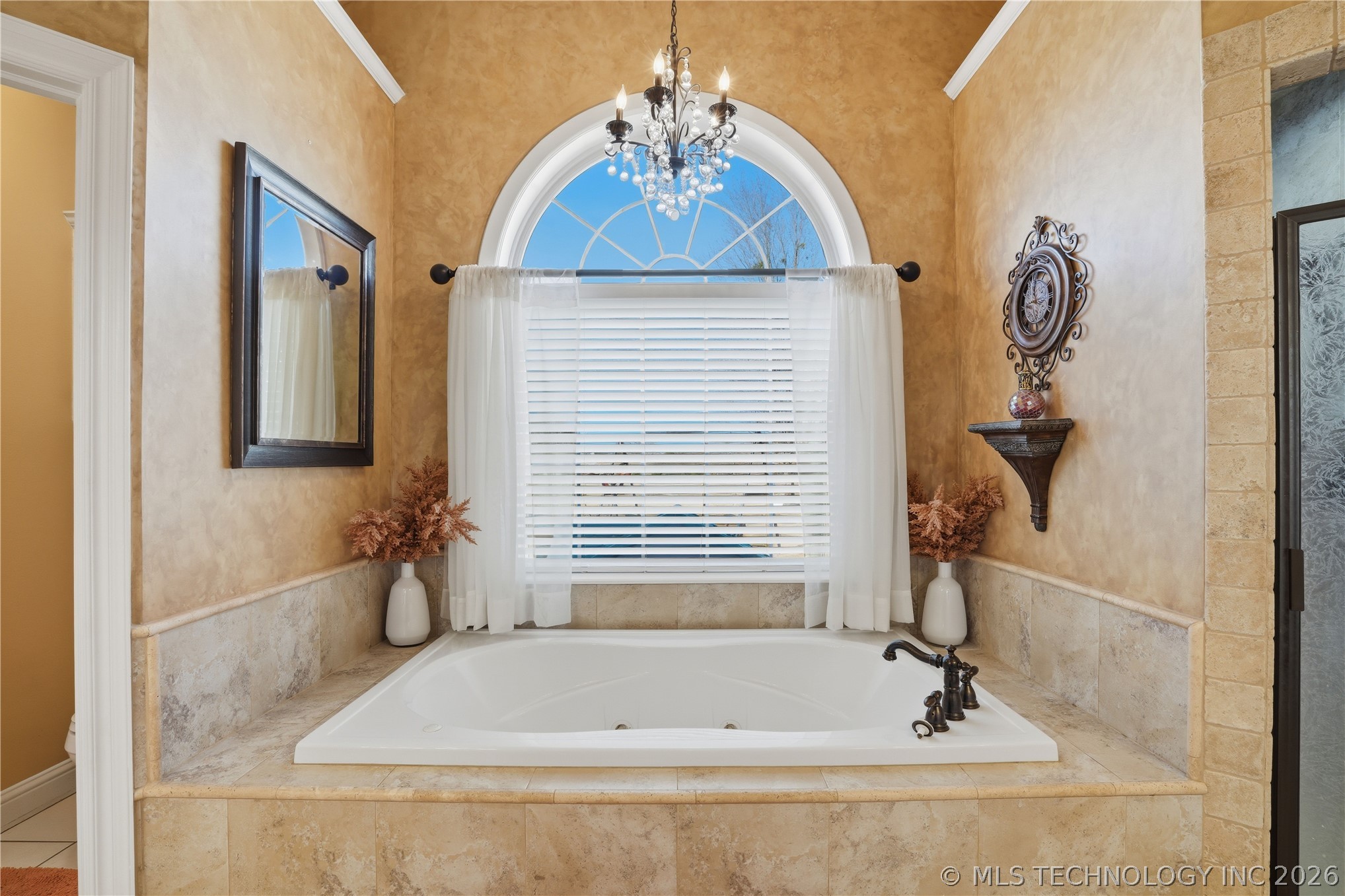 4210 Eagle Crest Property Photo 19