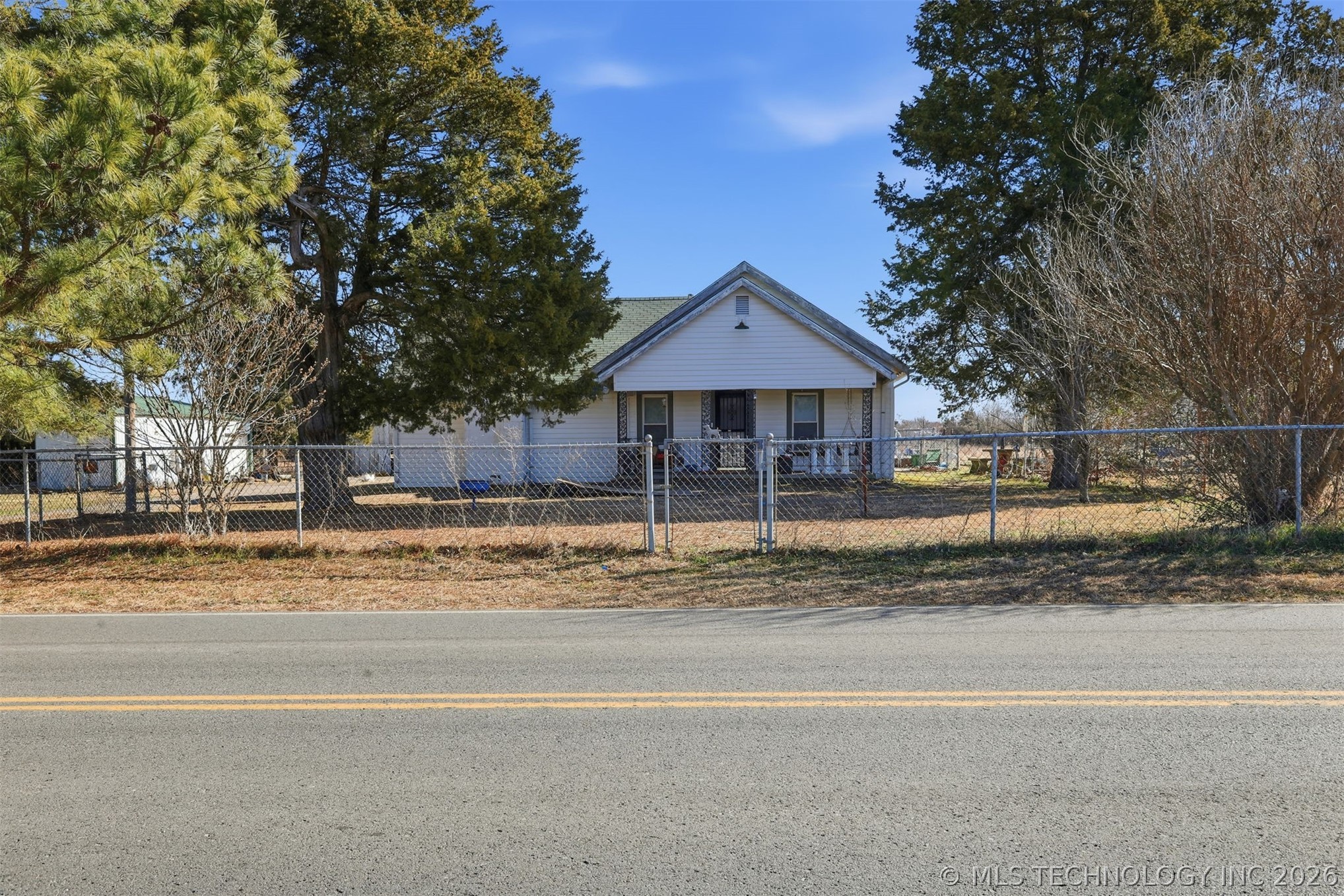3820 S York Street Property Photo 7