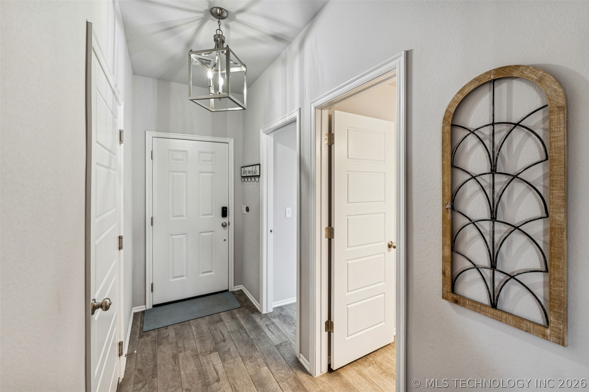 12504 N 132nd East Avenue Property Photo 4