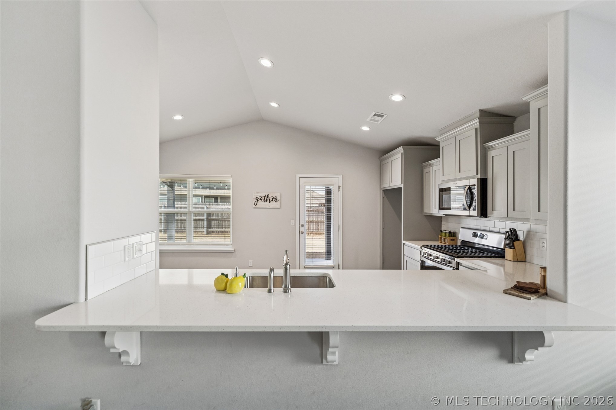 12504 N 132nd East Avenue Property Photo 13