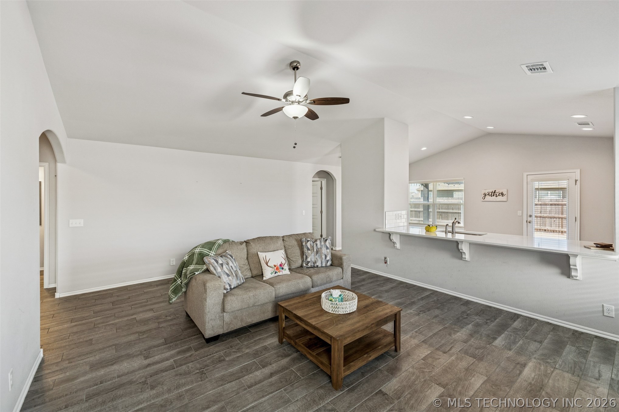 12504 N 132nd East Avenue Property Photo 14