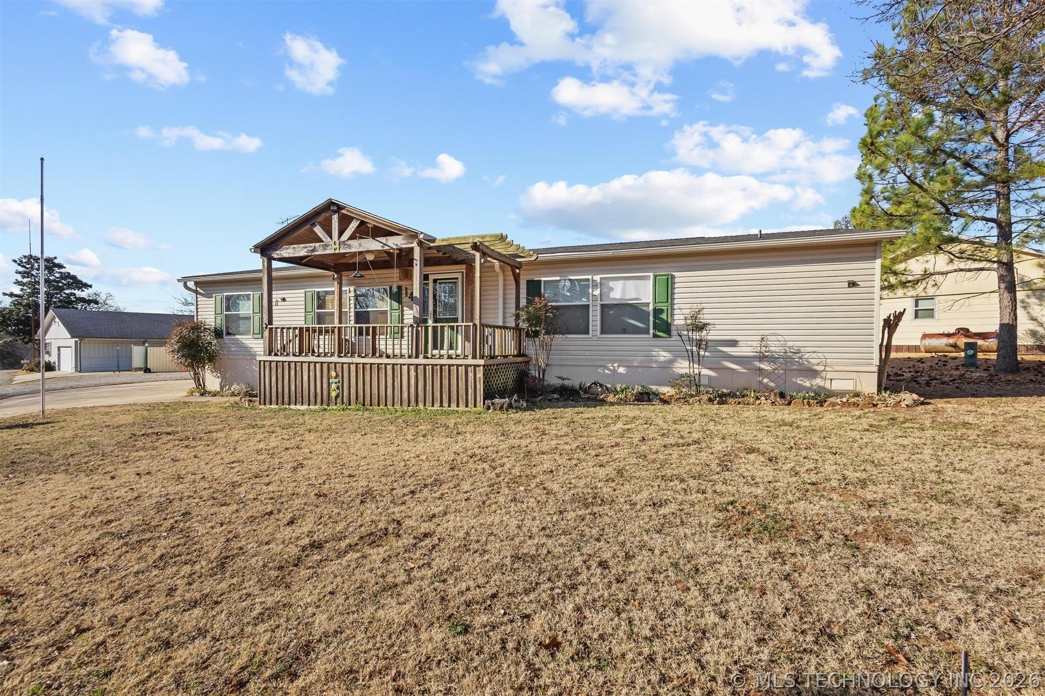 14 Deer Property Photo 4