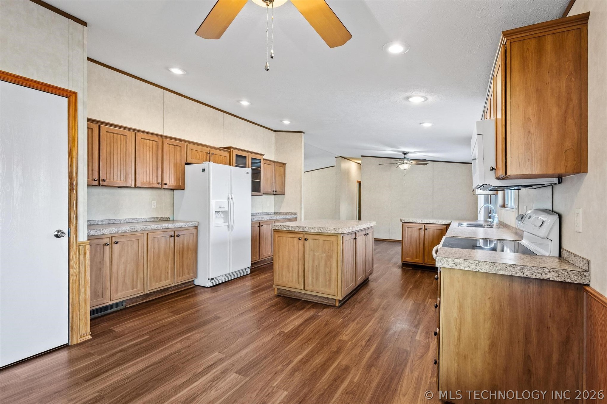 14 Deer Property Photo 15