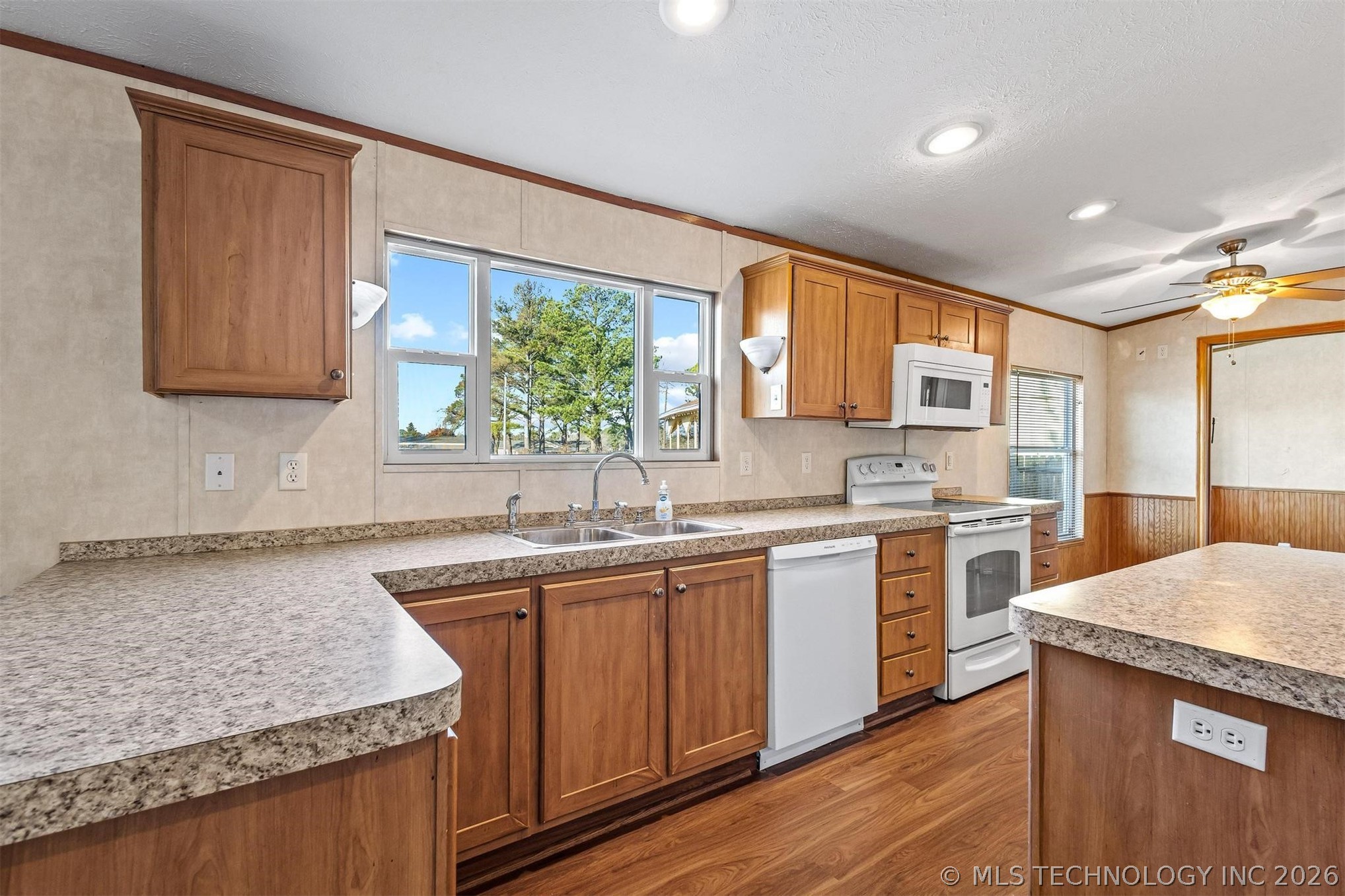 14 Deer Property Photo 17