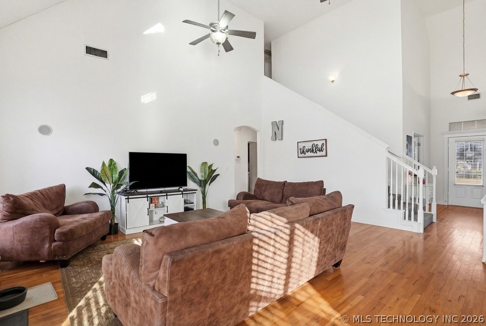 8702 E 110th Court Property Photo 6