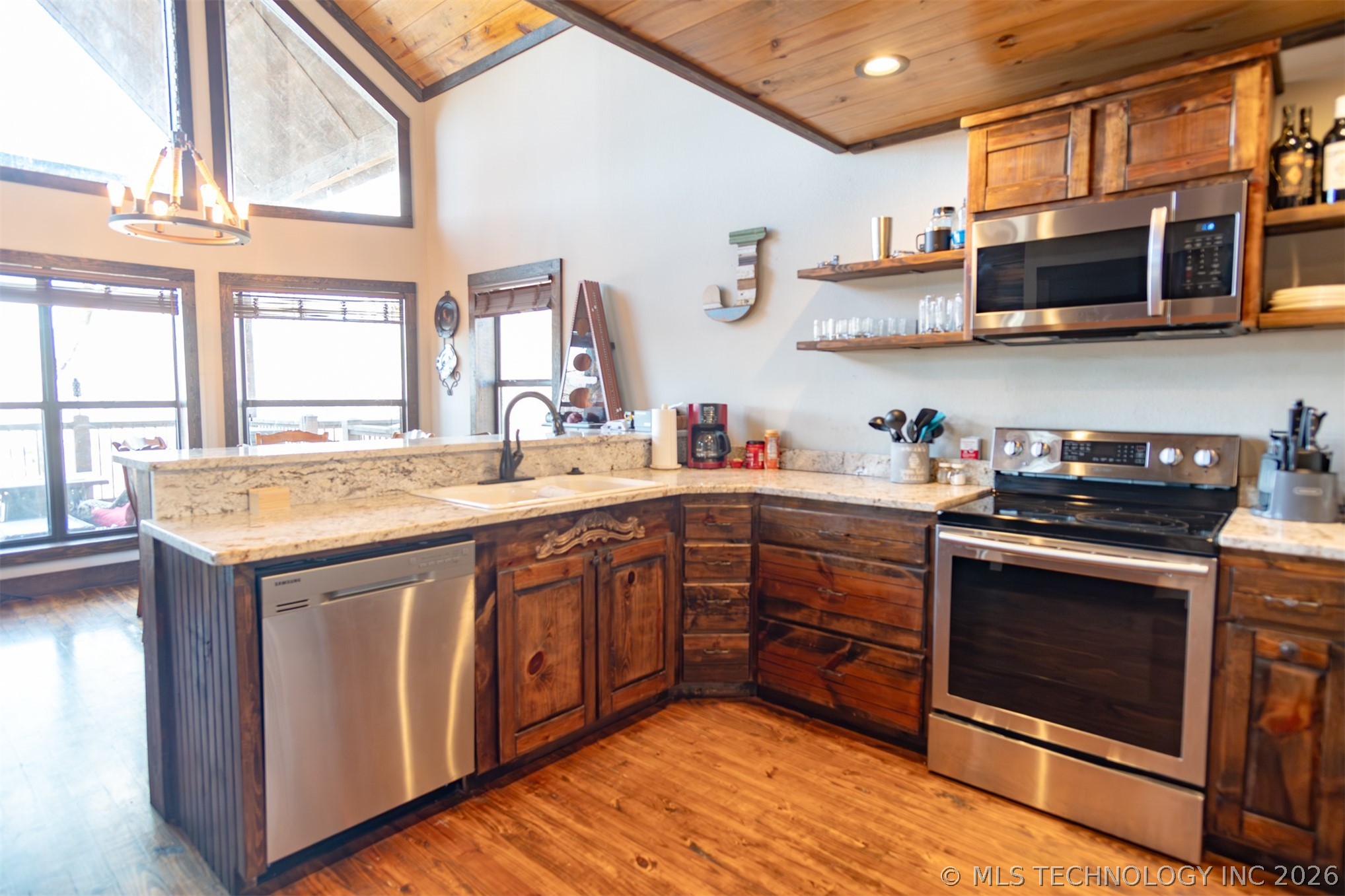 444731 E 1739 Road E Property Photo 7