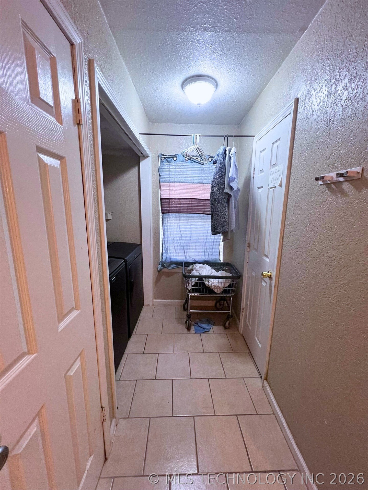 2211 E 66th Place S 807 Property Photo 10