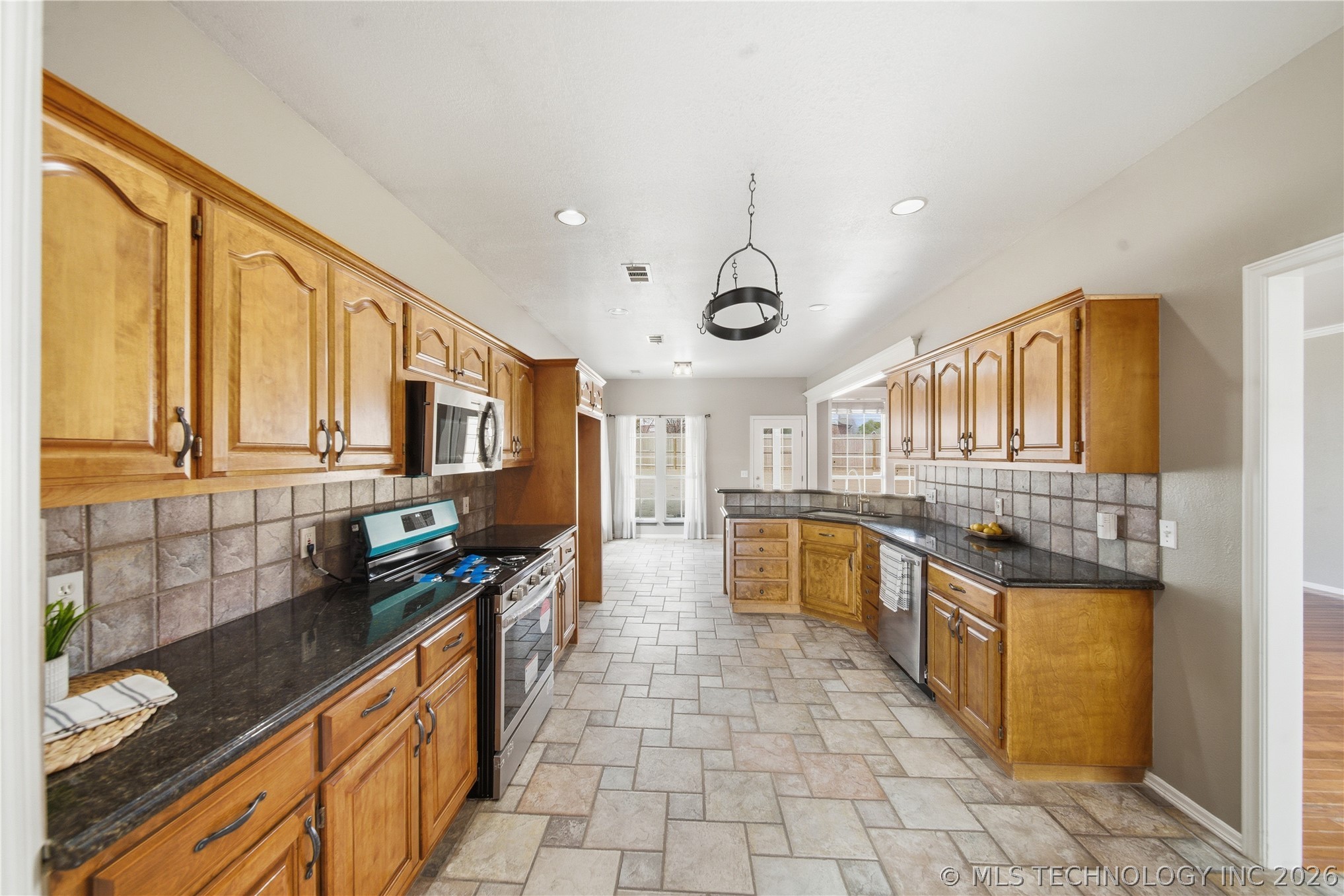 4408 W Elgin Street Property Photo 10