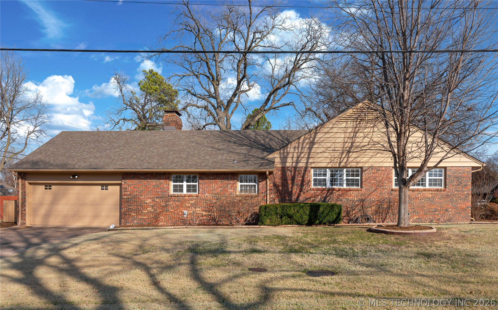 3707 E 47th Place Property Photo 4