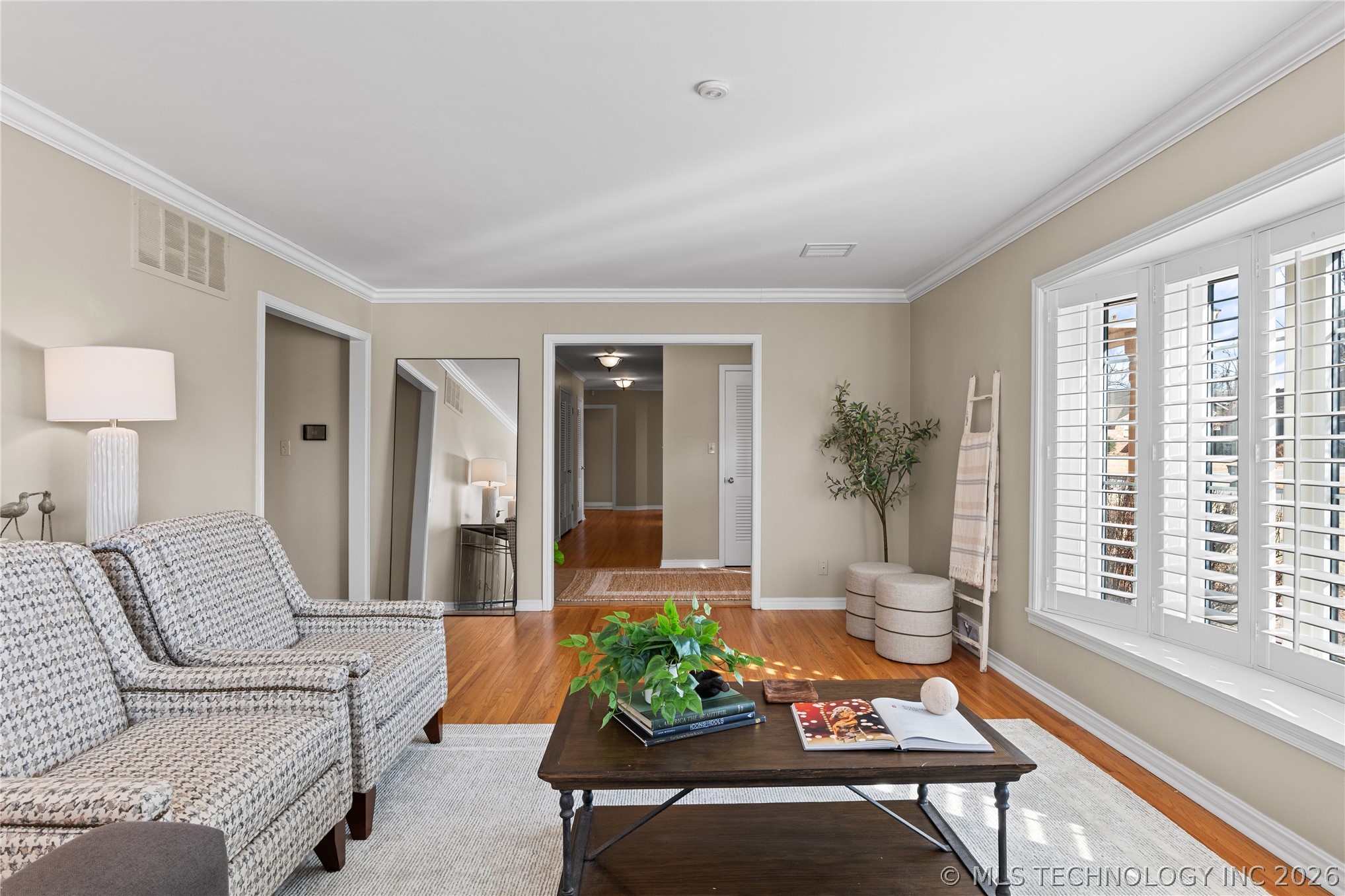 3707 E 47th Place Property Photo 9