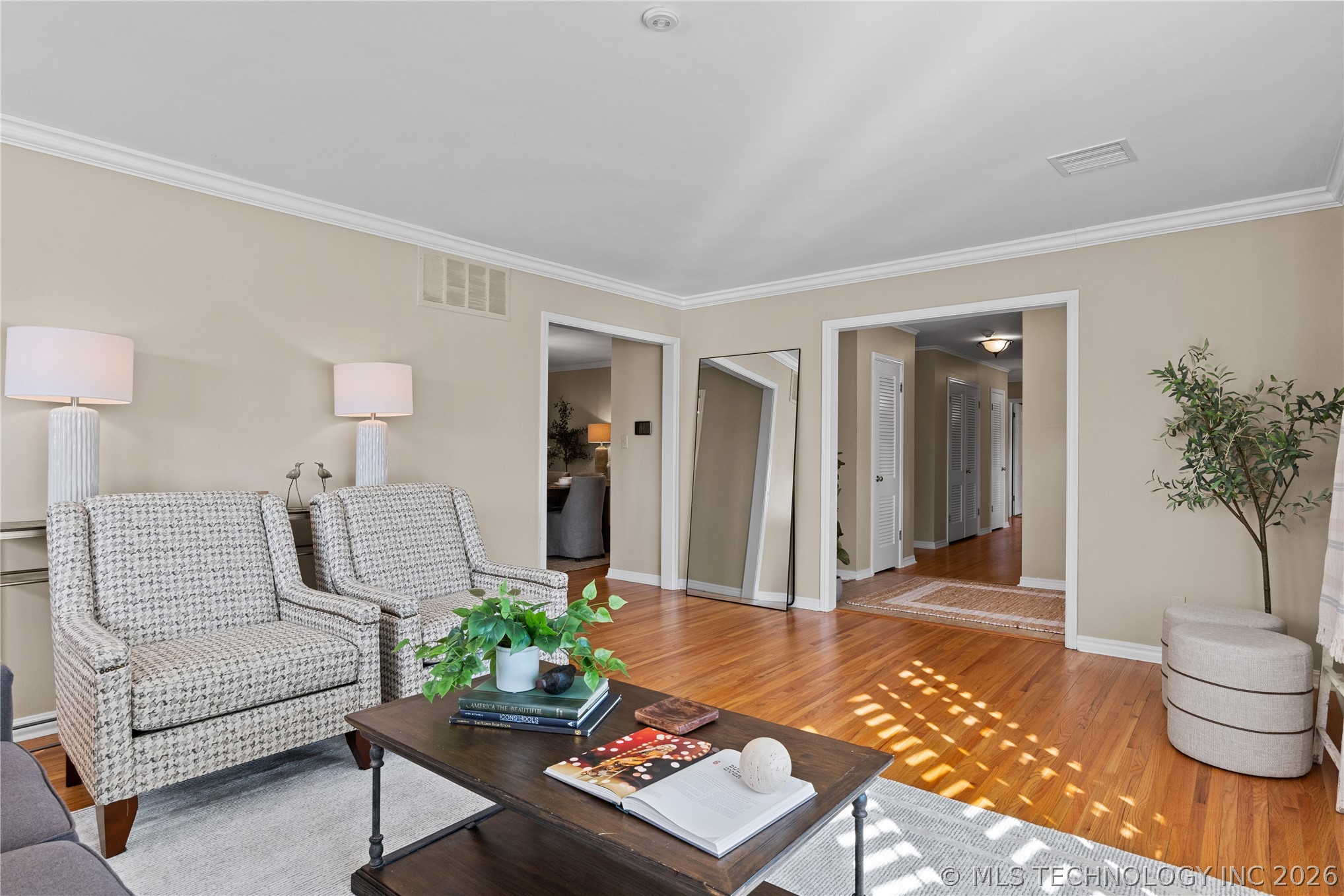 3707 E 47th Place Property Photo 10