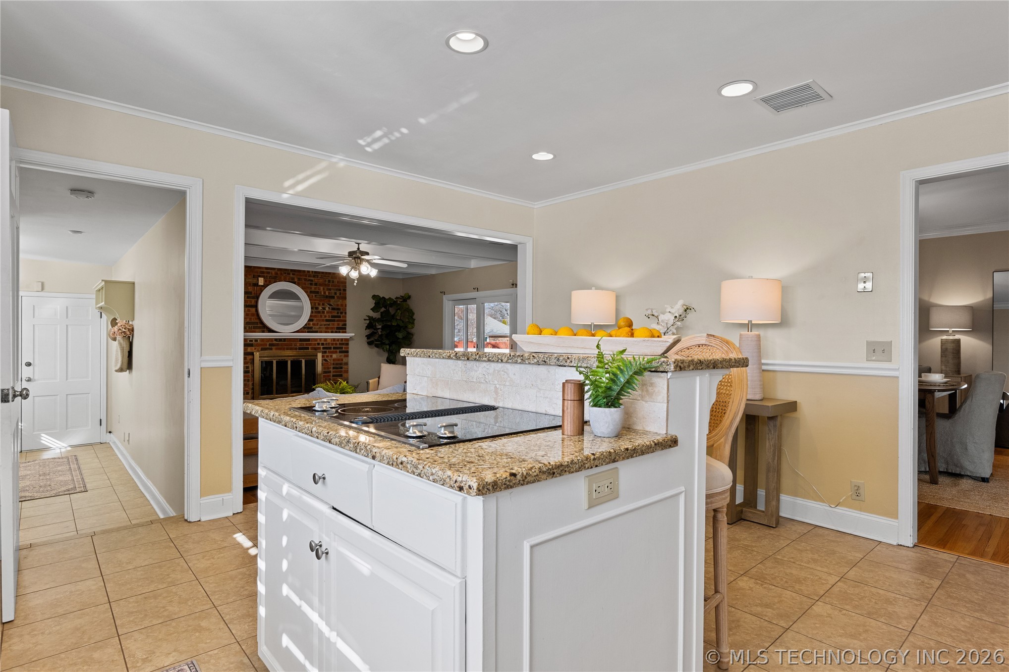 3707 E 47th Place Property Photo 19