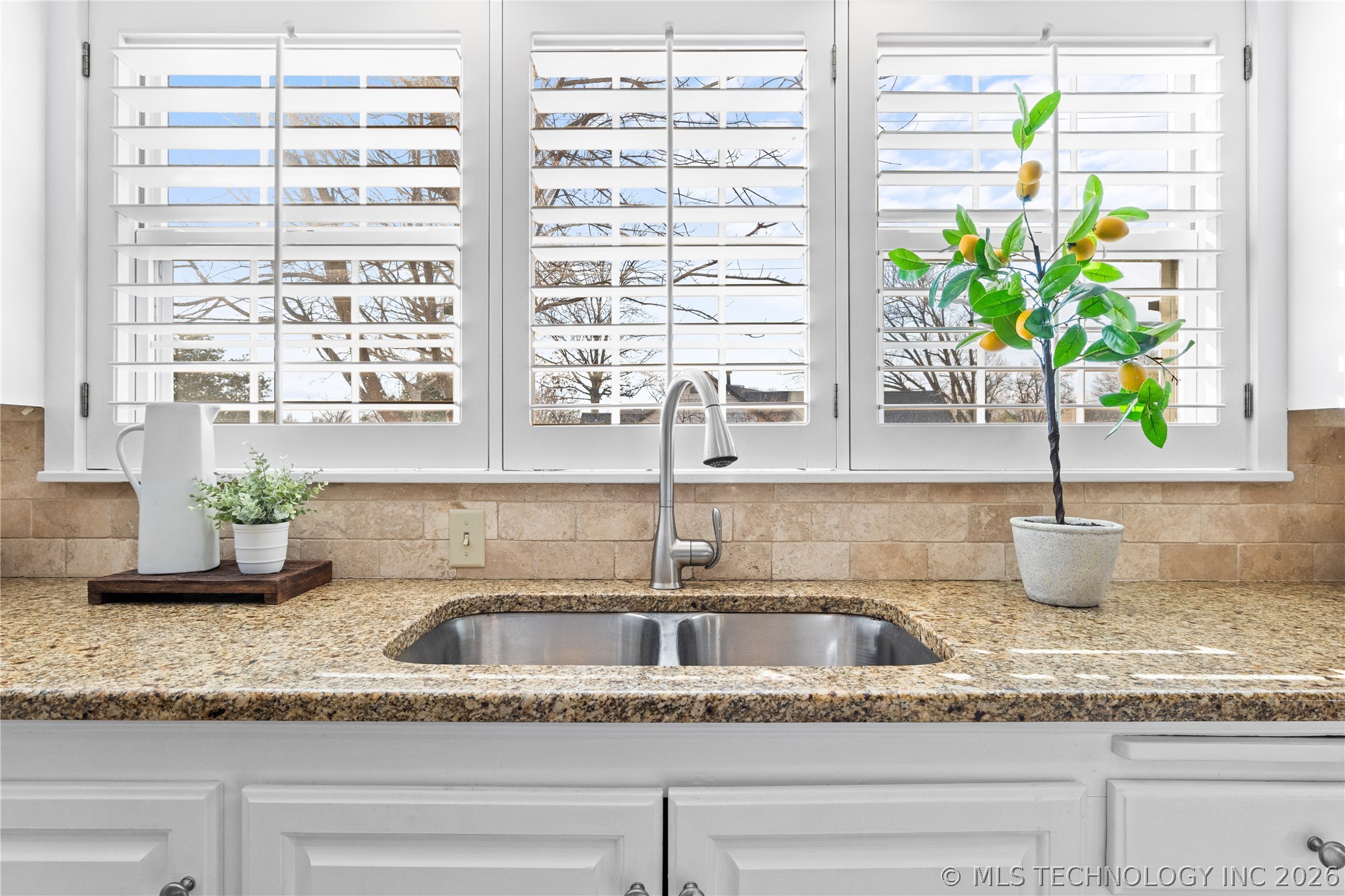 3707 E 47th Place Property Photo 21