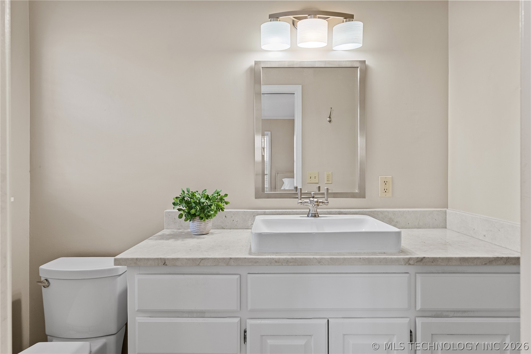 3707 E 47th Place Property Photo 41