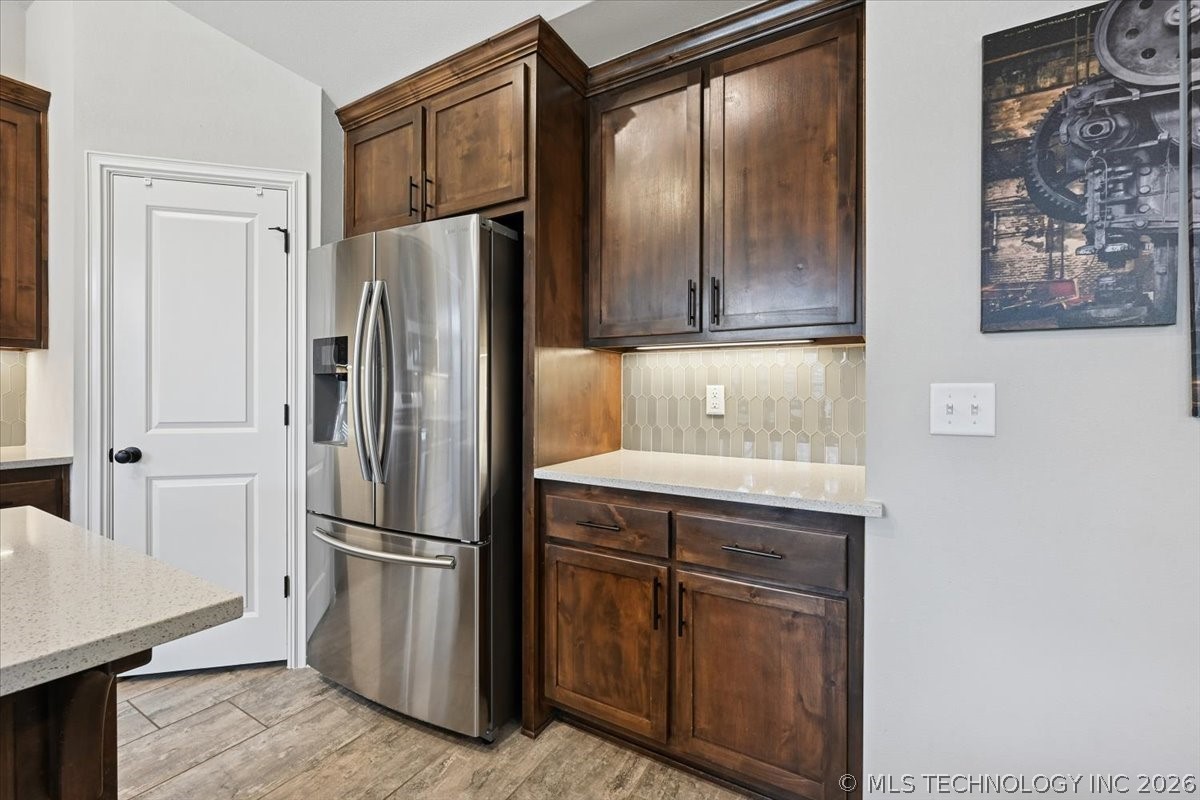 5433 Skylane Drive Property Photo 11