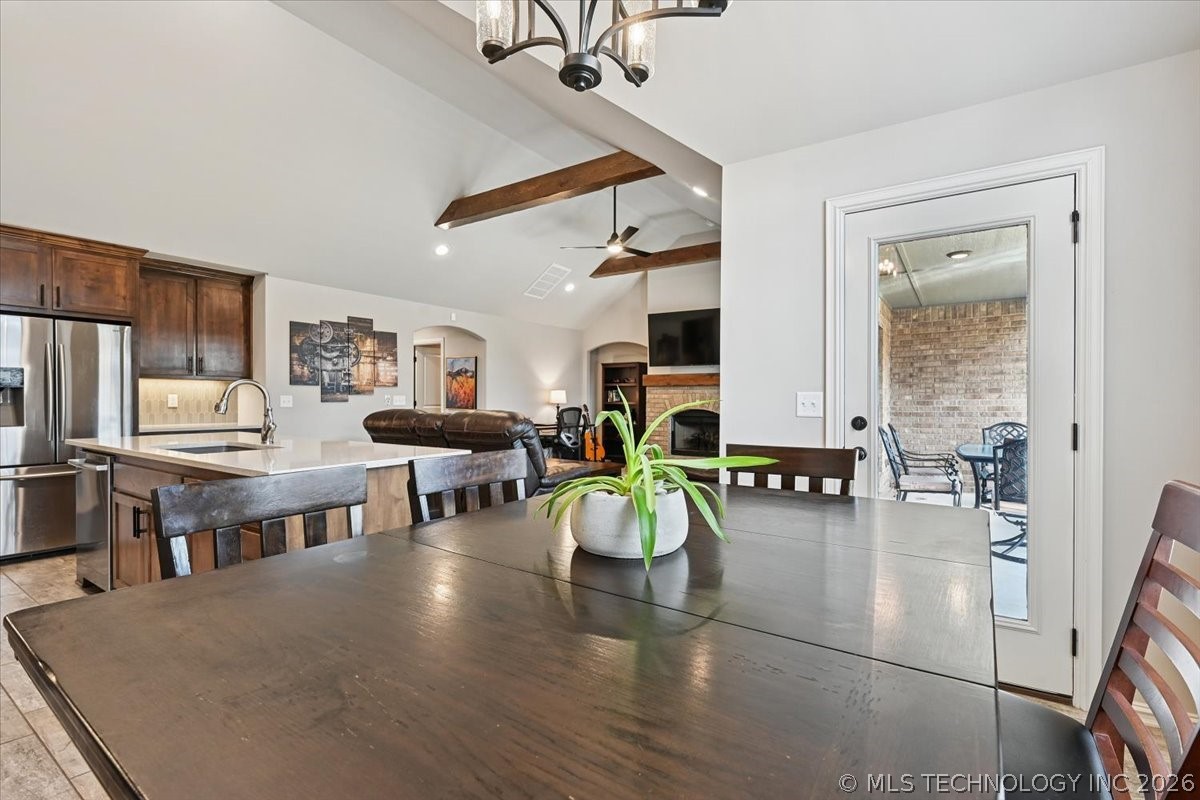 5433 Skylane Drive Property Photo 16