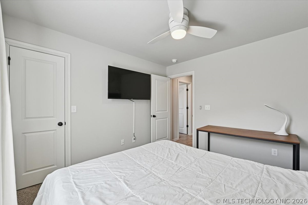 5433 Skylane Drive Property Photo 25