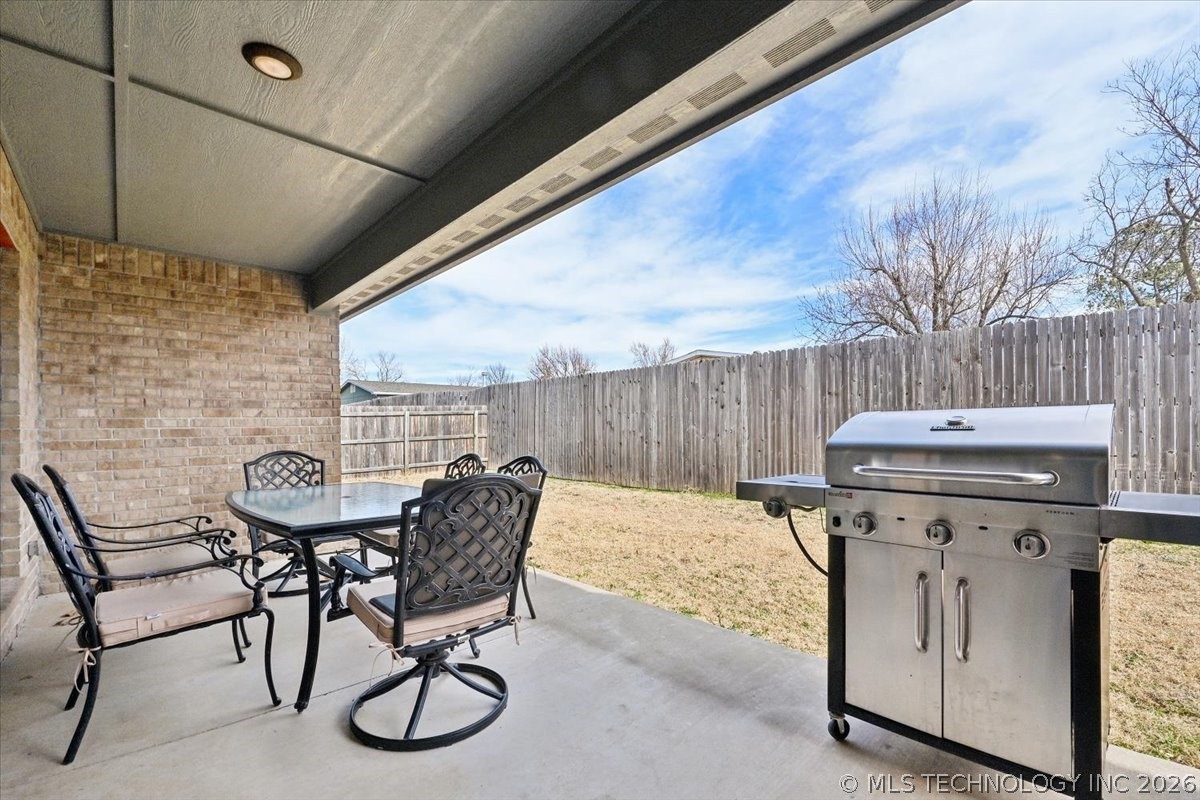 5433 Skylane Drive Property Photo 30