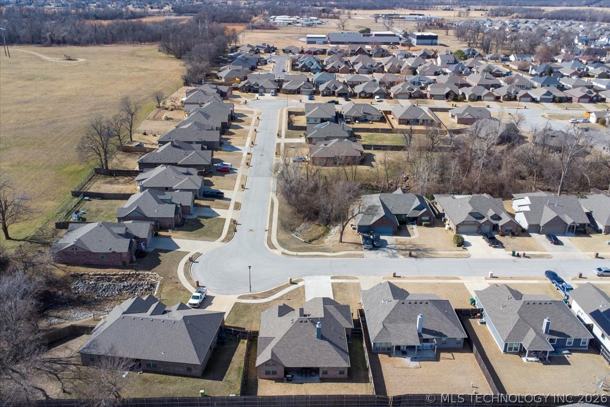 5433 Skylane Drive Property Photo 39