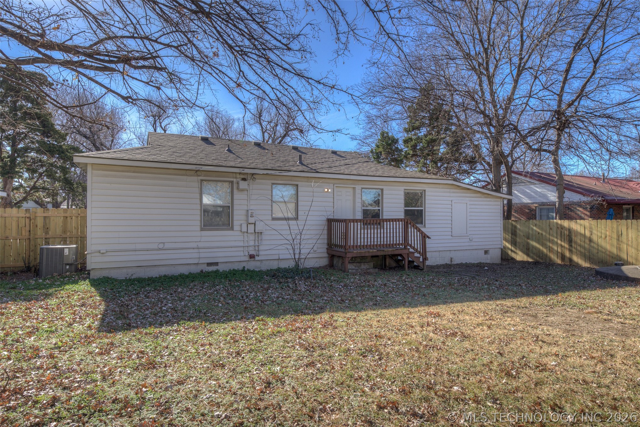 3741 E 2nd Street Property Photo 19