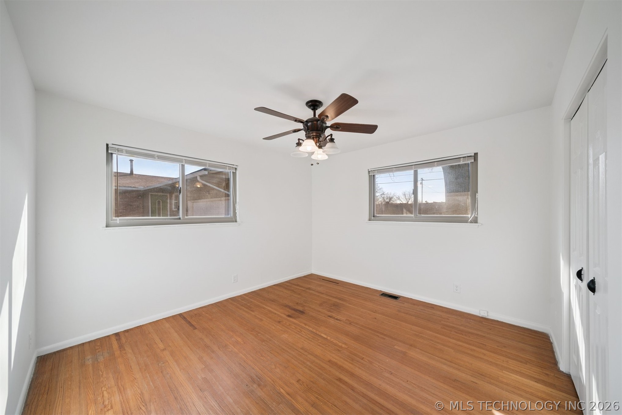 7512 E 22nd Place Property Photo 12