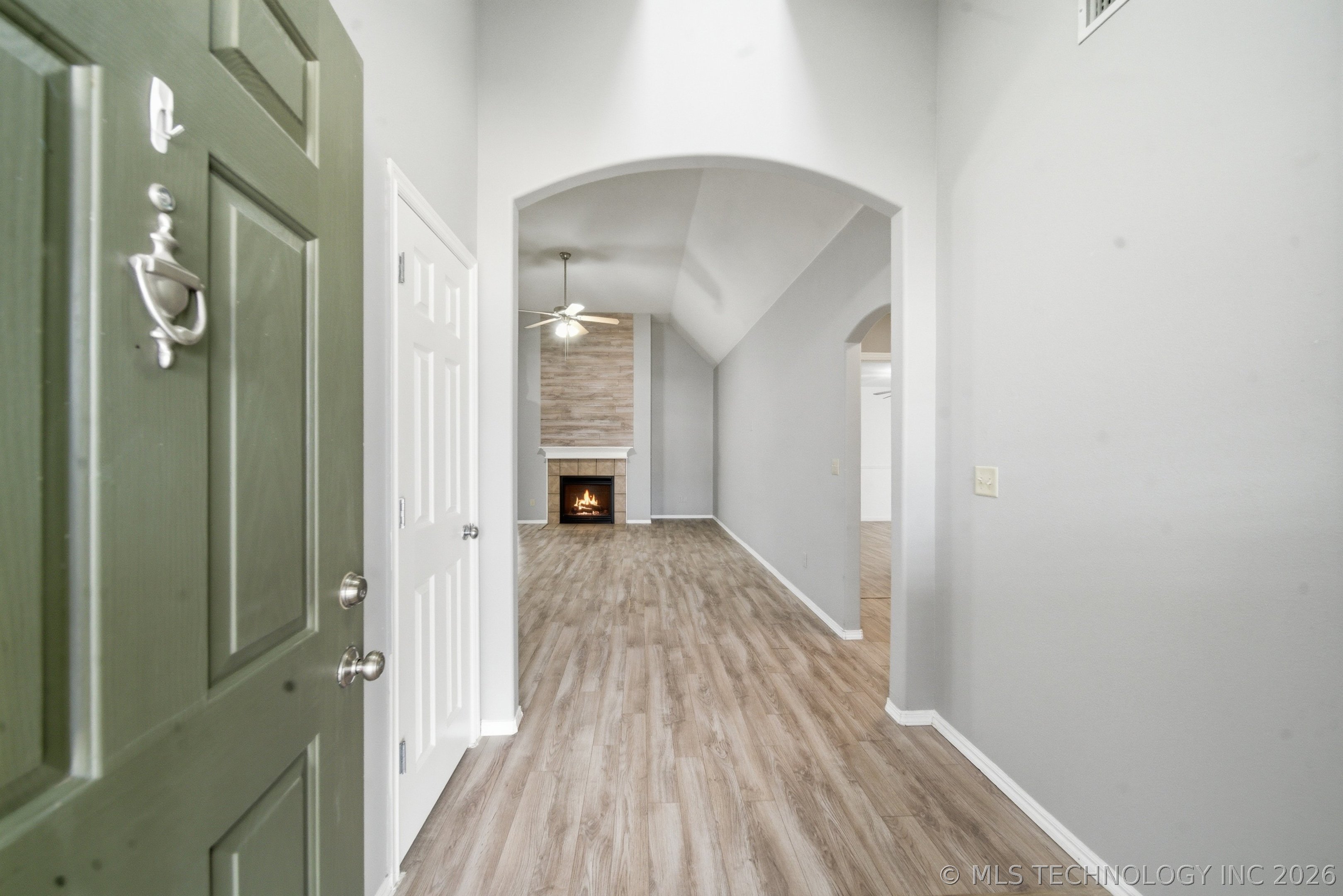 20200 E 43rd Street S Property Photo 3