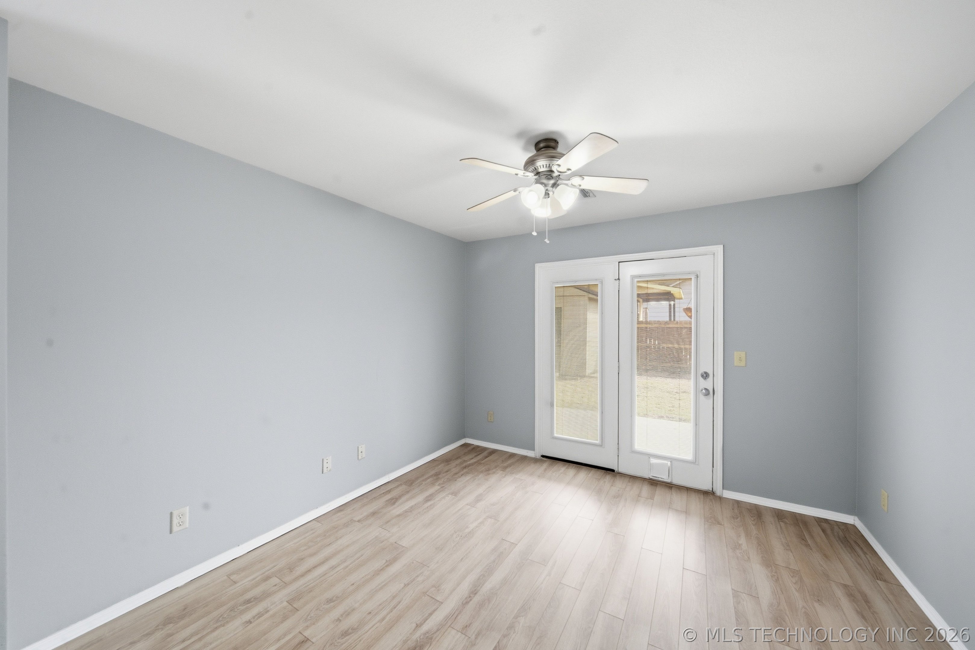 20200 E 43rd Street S Property Photo 9