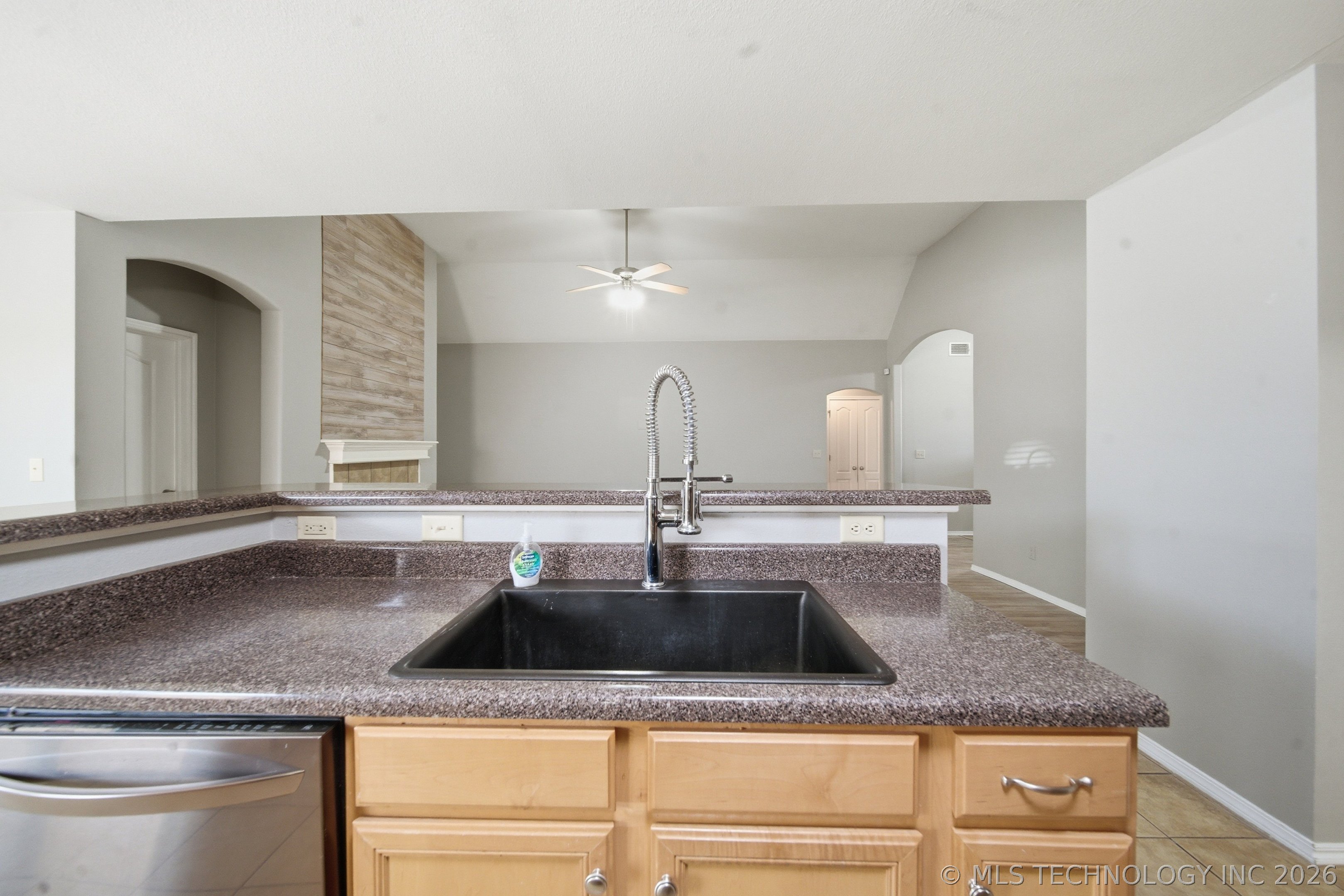 20200 E 43rd Street S Property Photo 13
